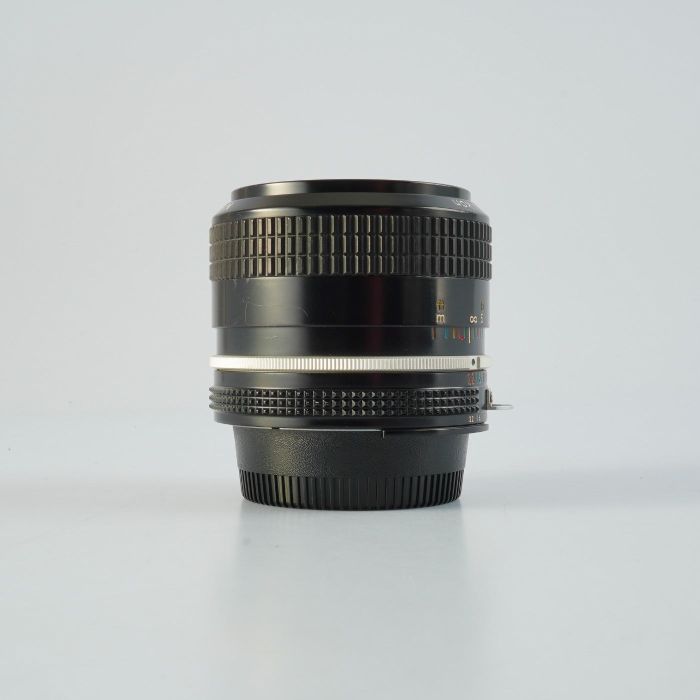 Nikon Ai Nikkor 35mm F/2 単焦点レンズ