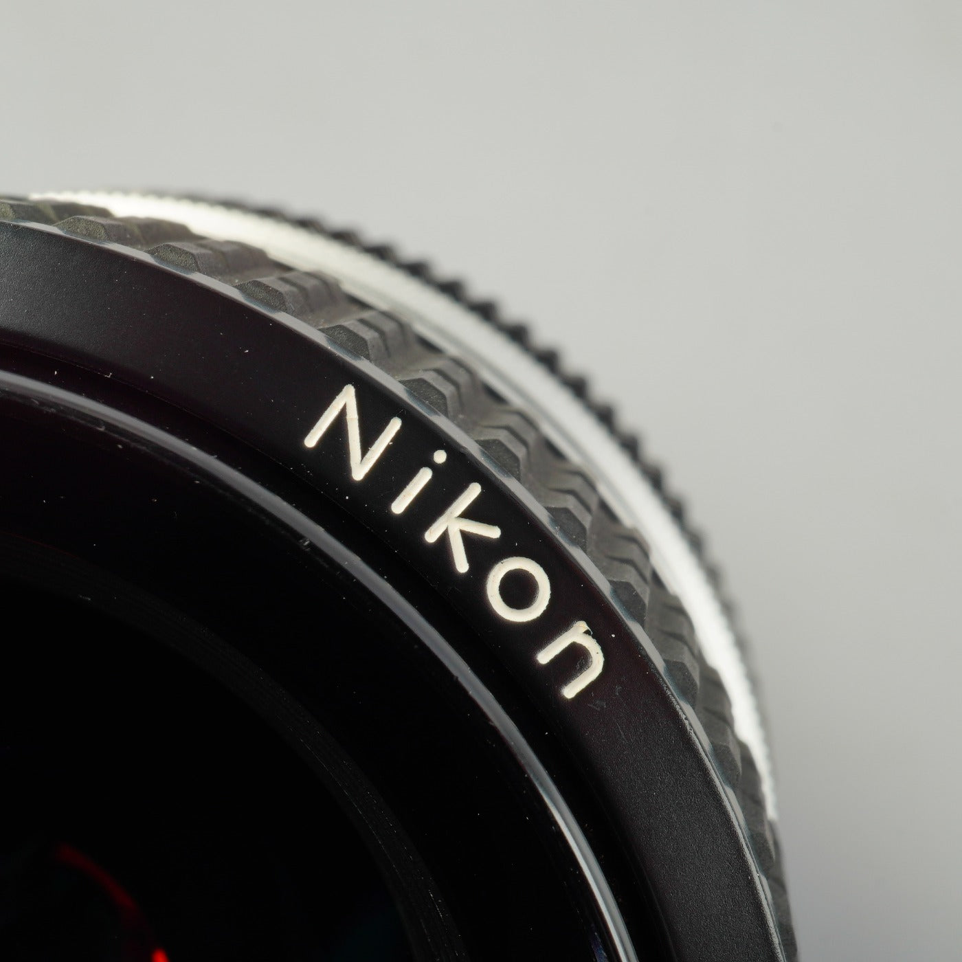 Nikon Ai Nikkor 28mm F/2.8 単焦点レンズ
