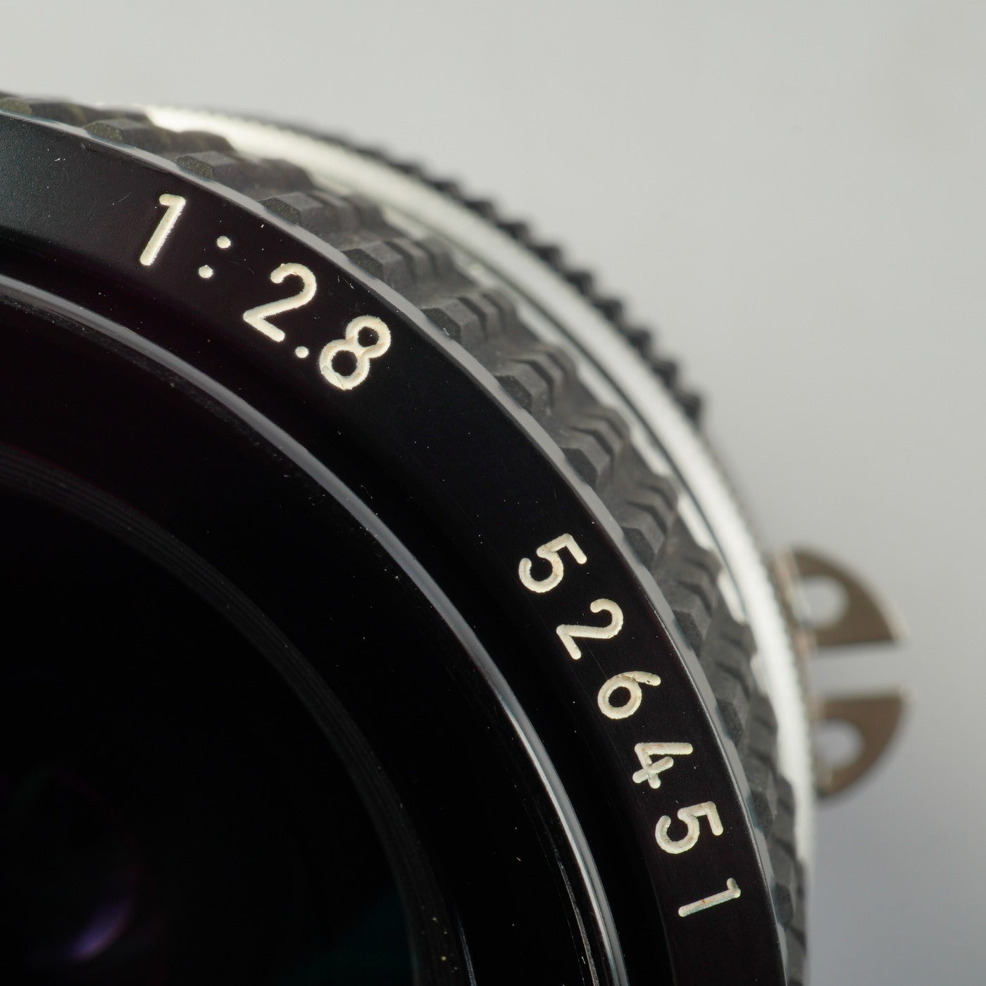 Nikon Ai Nikkor 28mm F/2.8 単焦点レンズ