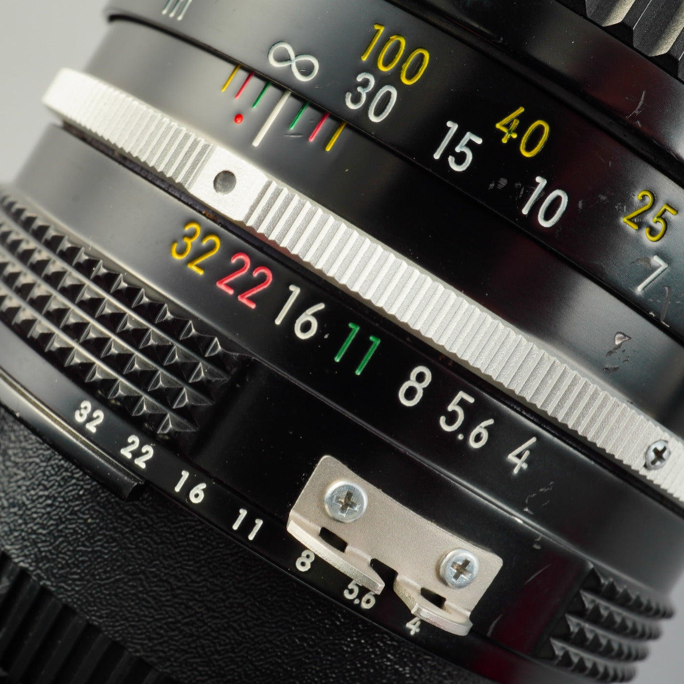 Nikon Ai NIKKOR 200mm F/4 単焦点レンズ