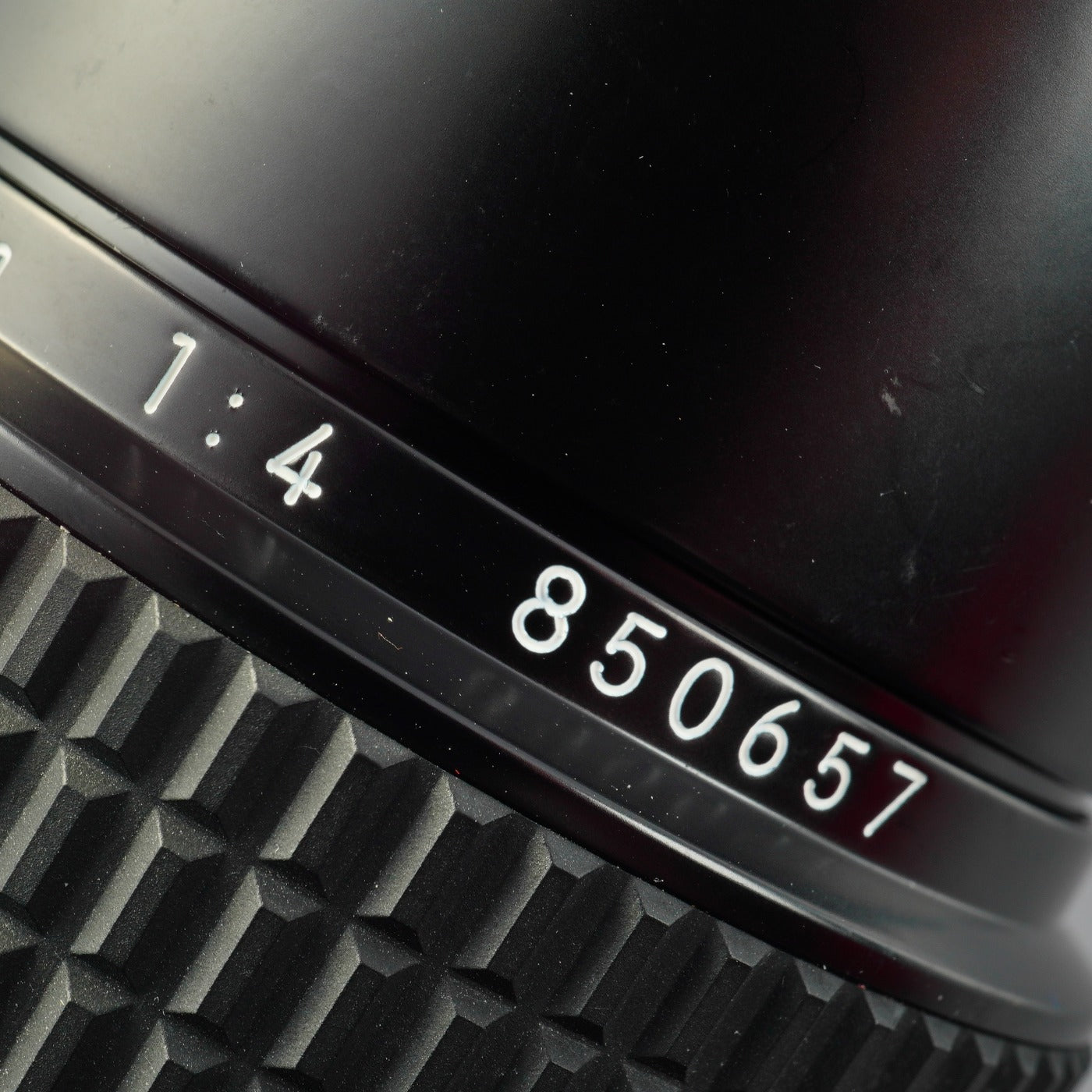 Nikon Ai NIKKOR 200mm F/4 単焦点レンズ