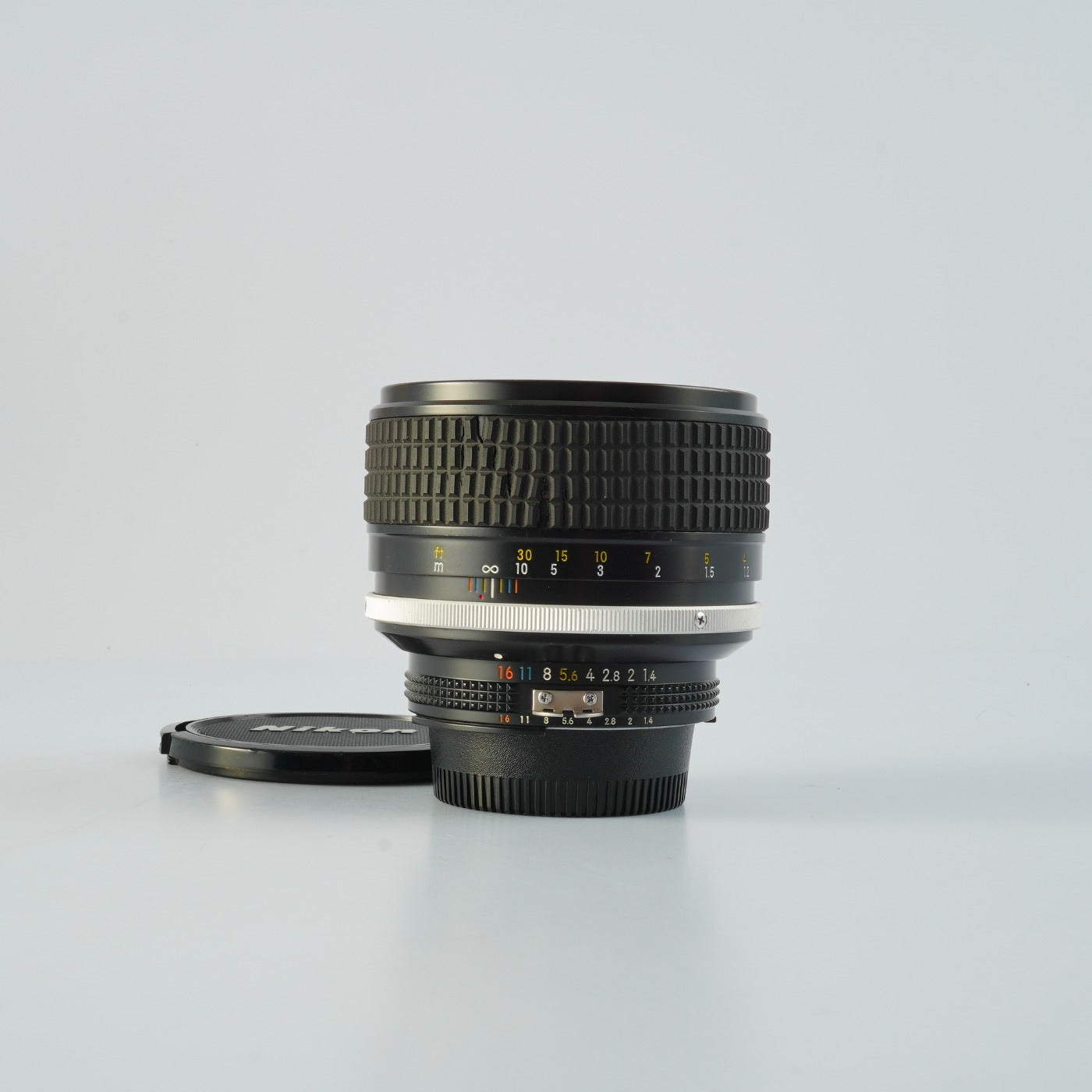 Nikon Ai-S NIKKOR 85mm F/1.4 単焦点レンズ