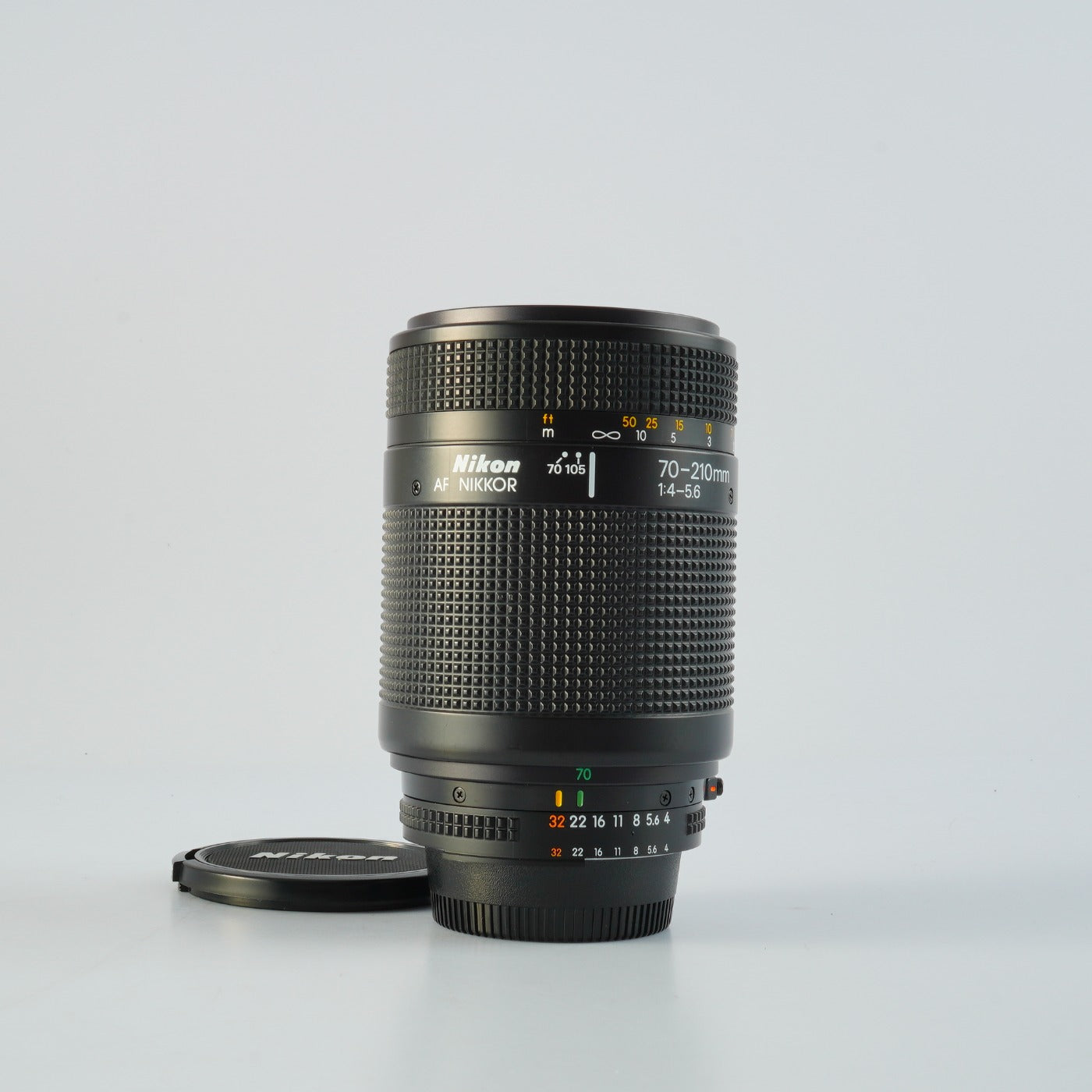 Nikon AF NIKKOR 70-210mm F/4-5.6 ズームレンズ