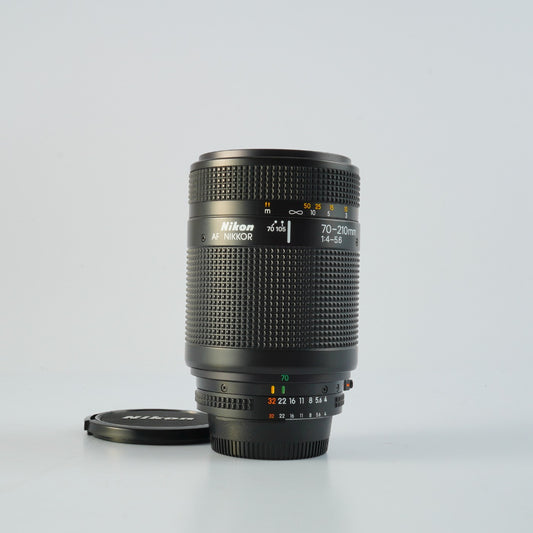Nikon AF NIKKOR 70-210mm F/4-5.6 ズームレンズ