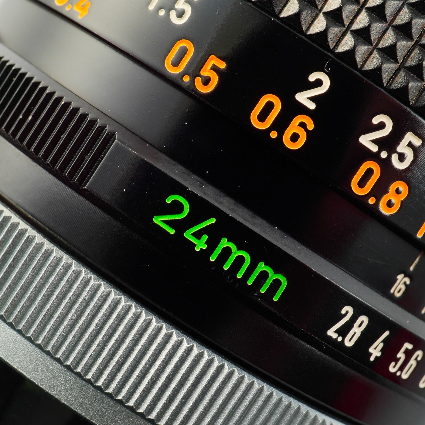 Canon FD 24mm F/2.8 単焦点レンズ