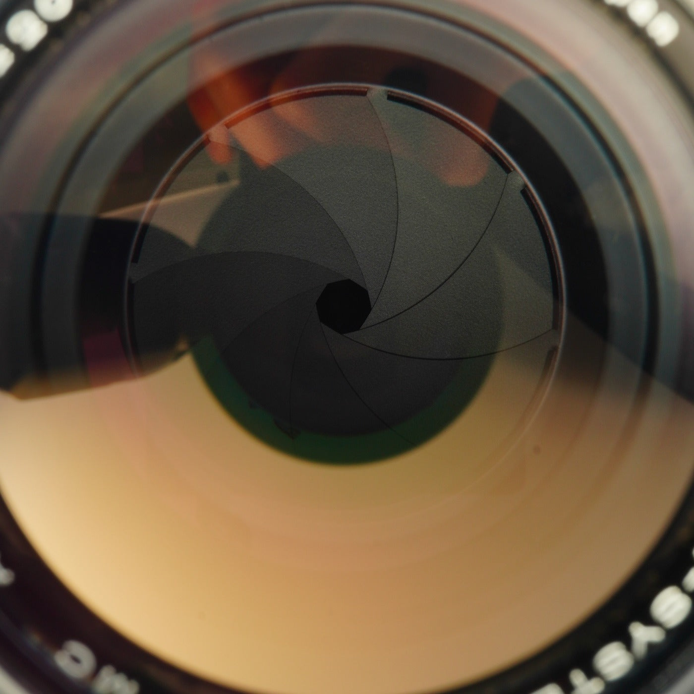 OLYMPUS OM-SYSTEM ZUIKO MC AUTO-T 200mm F/4 単焦点レンズ