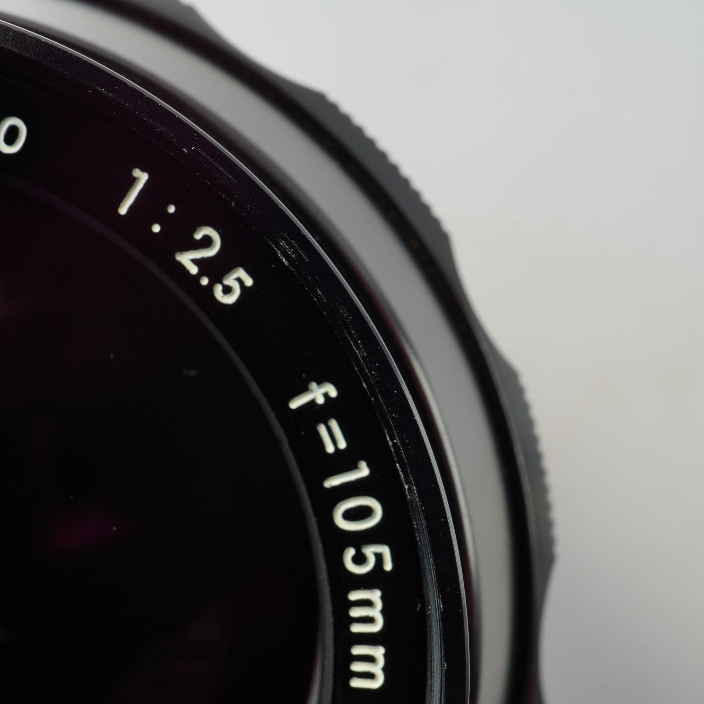 Nikon 非Ai NIKKOR-P Auto 105mm F/2.5 単焦点レンズ