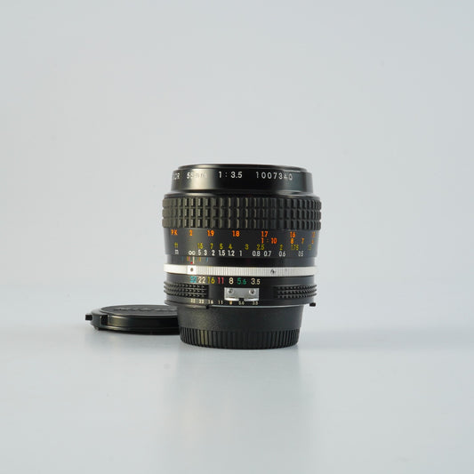 Nikon Ai Micro-NIKKOR 55mm F/3.5 マクロレンズ