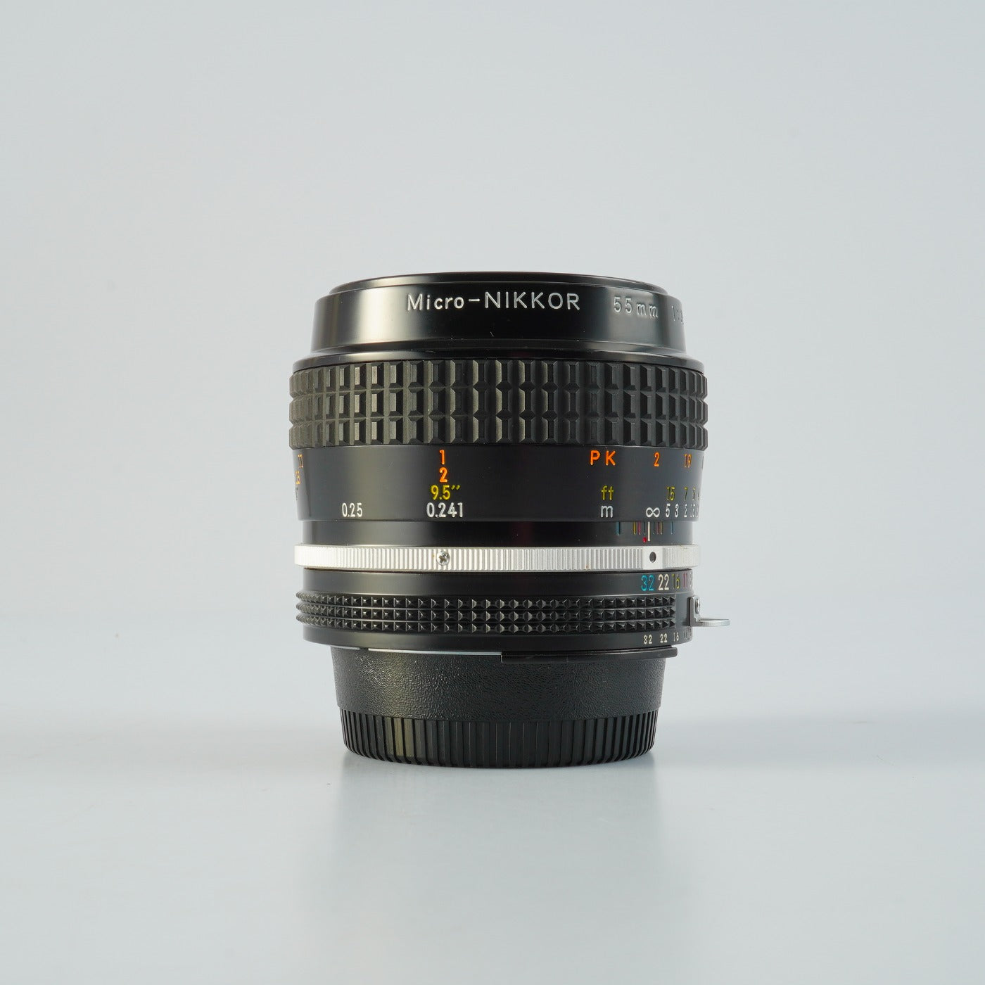 Nikon Ai Micro-NIKKOR 55mm F/3.5 マクロレンズ