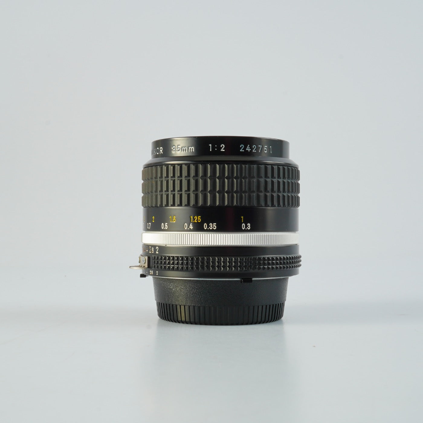 Nikon Ai-S NIKKOR 35mm F/2 単焦点レンズ