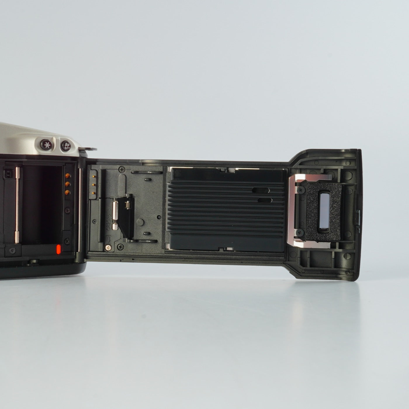 Canon New EOS kiss (REBEL G) + EF 35-80mm F/4-5.6 Ⅲ AF フィルム一眼レフカメラ