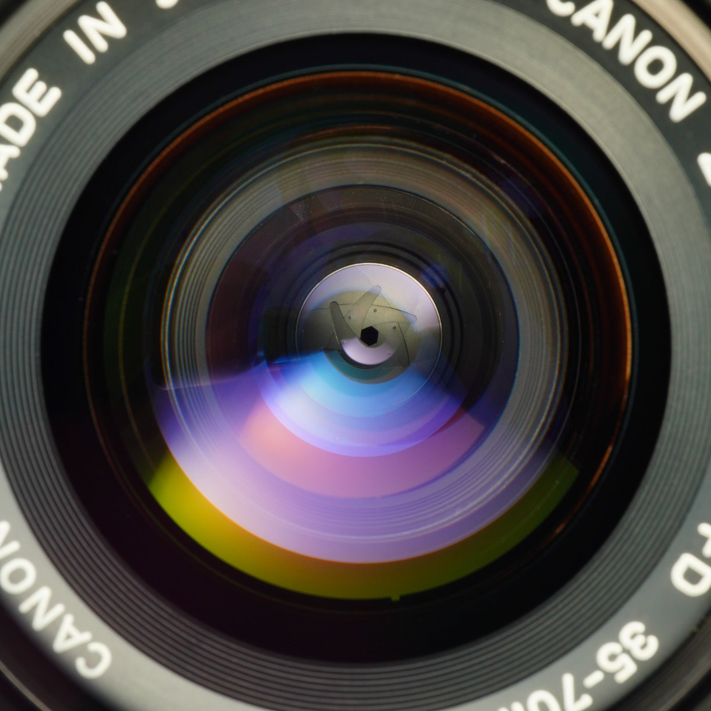 Canon FD 35-70mm F/4 ズームレンズ