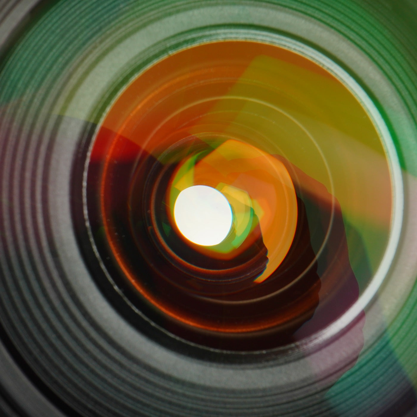 Canon EF 28-135mm F/3.5-5.6 IS ズームレンズ