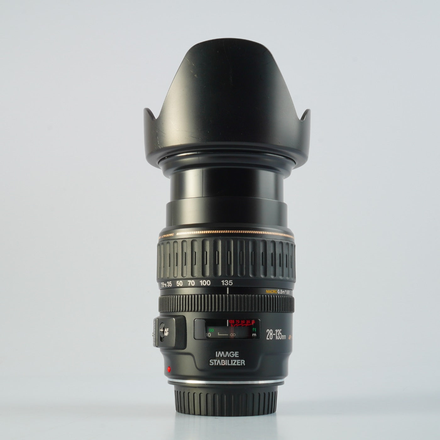 Canon EF 28-135mm F/3.5-5.6 IS ズームレンズ
