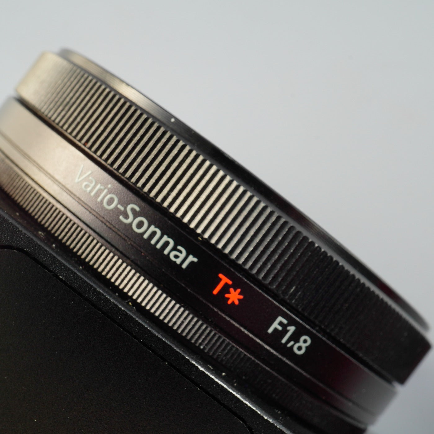 SONY Cyber Shot DSC RX100 M3 Mark III 20.1MP コンパクトデジタルカメラ