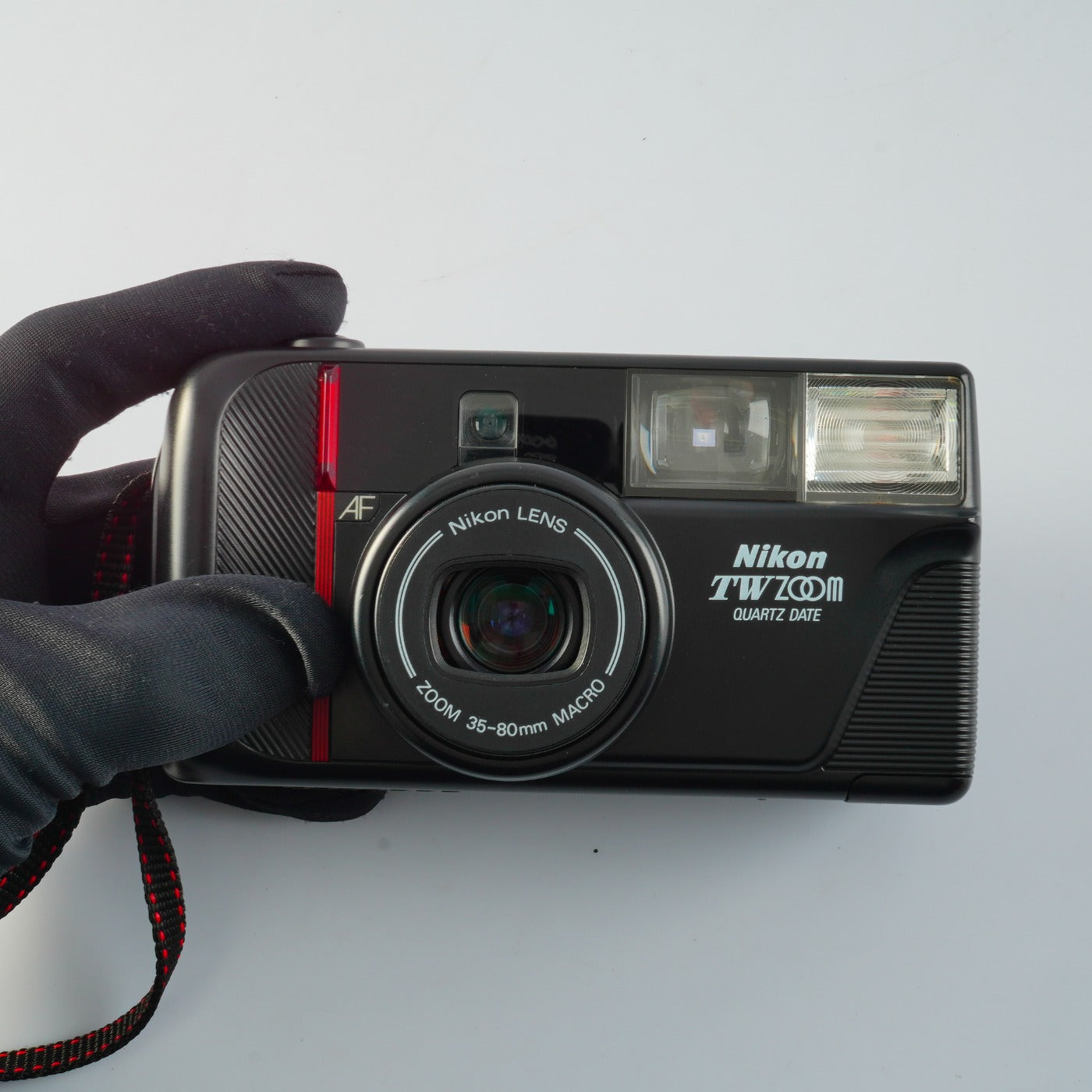 Nikon TW Zoom 35-80 Quartz Date コンパクトフィルムカメラ