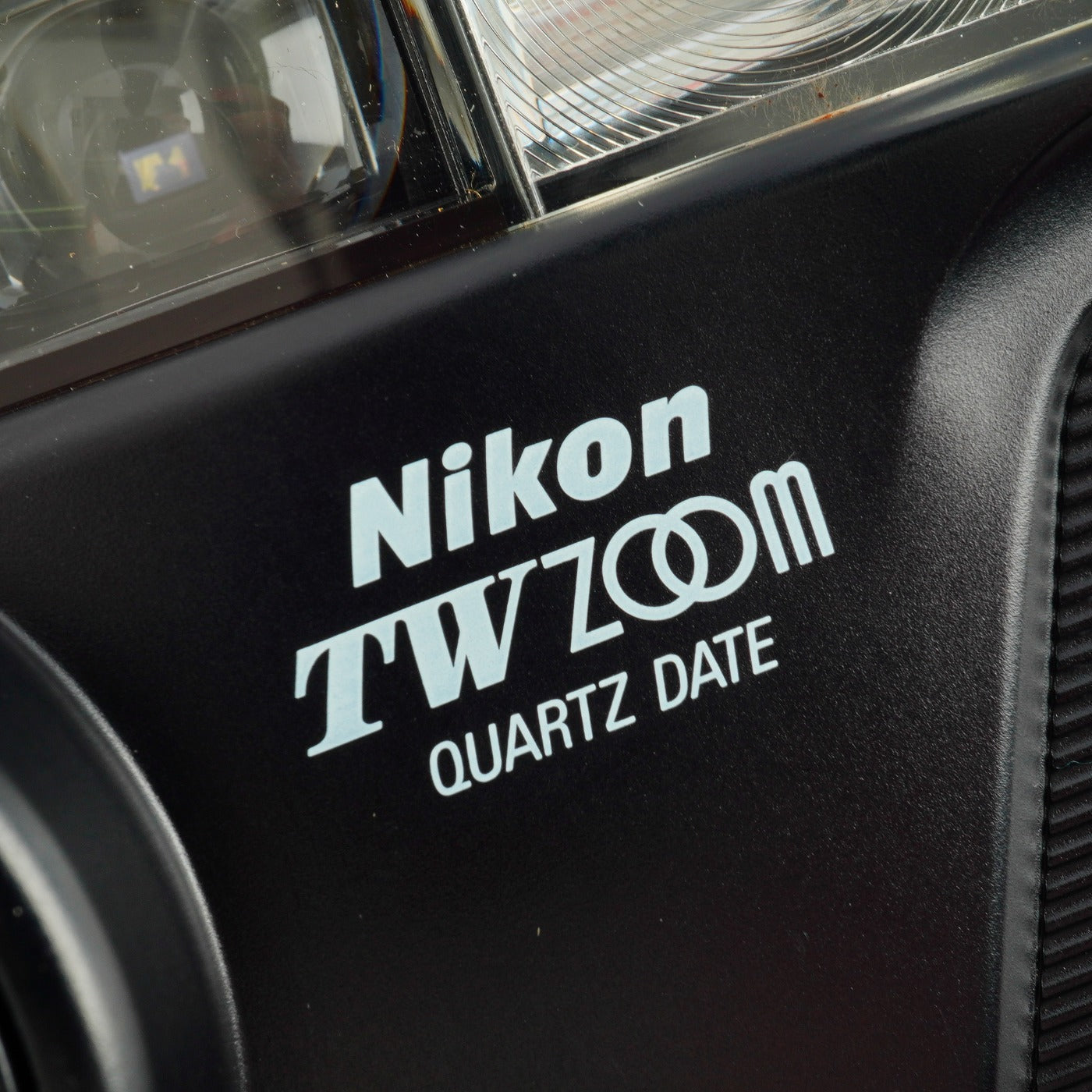 Nikon TW Zoom 35-80 Quartz Date コンパクトフィルムカメラ