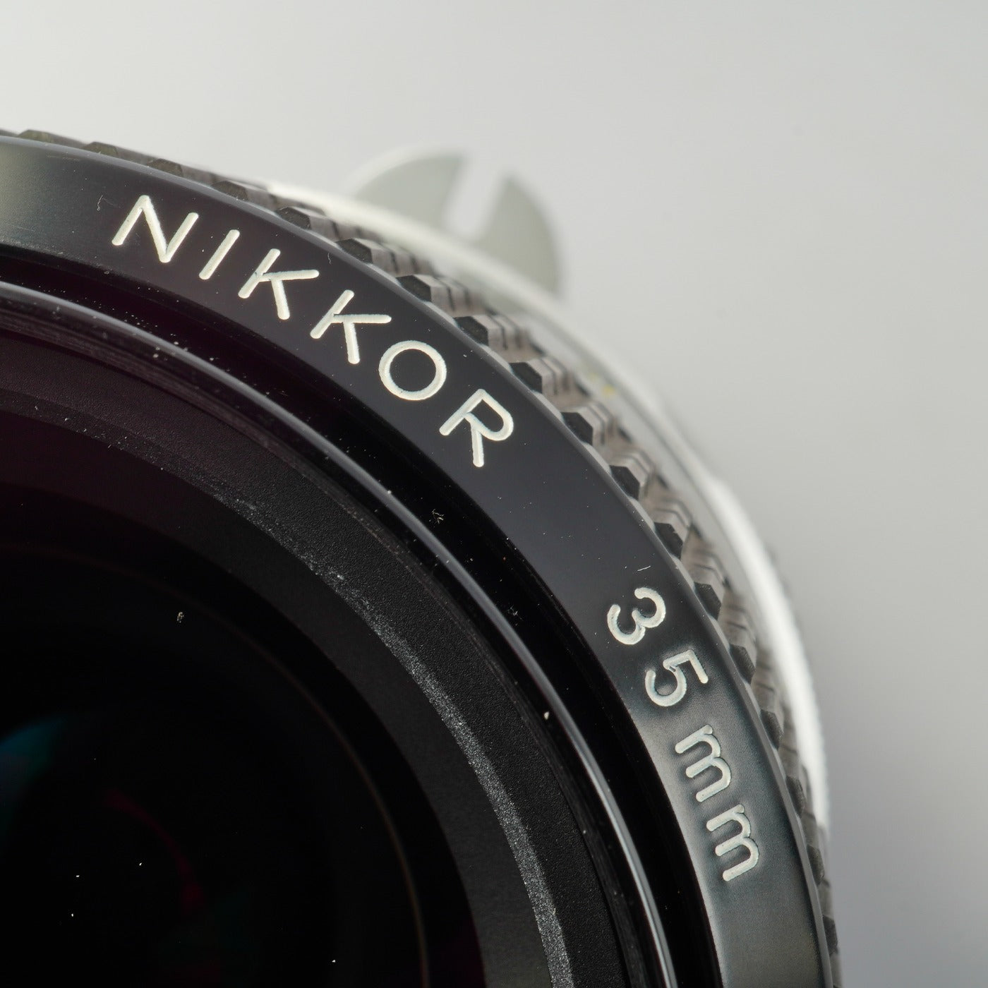 Nikon 非Ai Nikkor 35mm F/2 単焦点レンズ