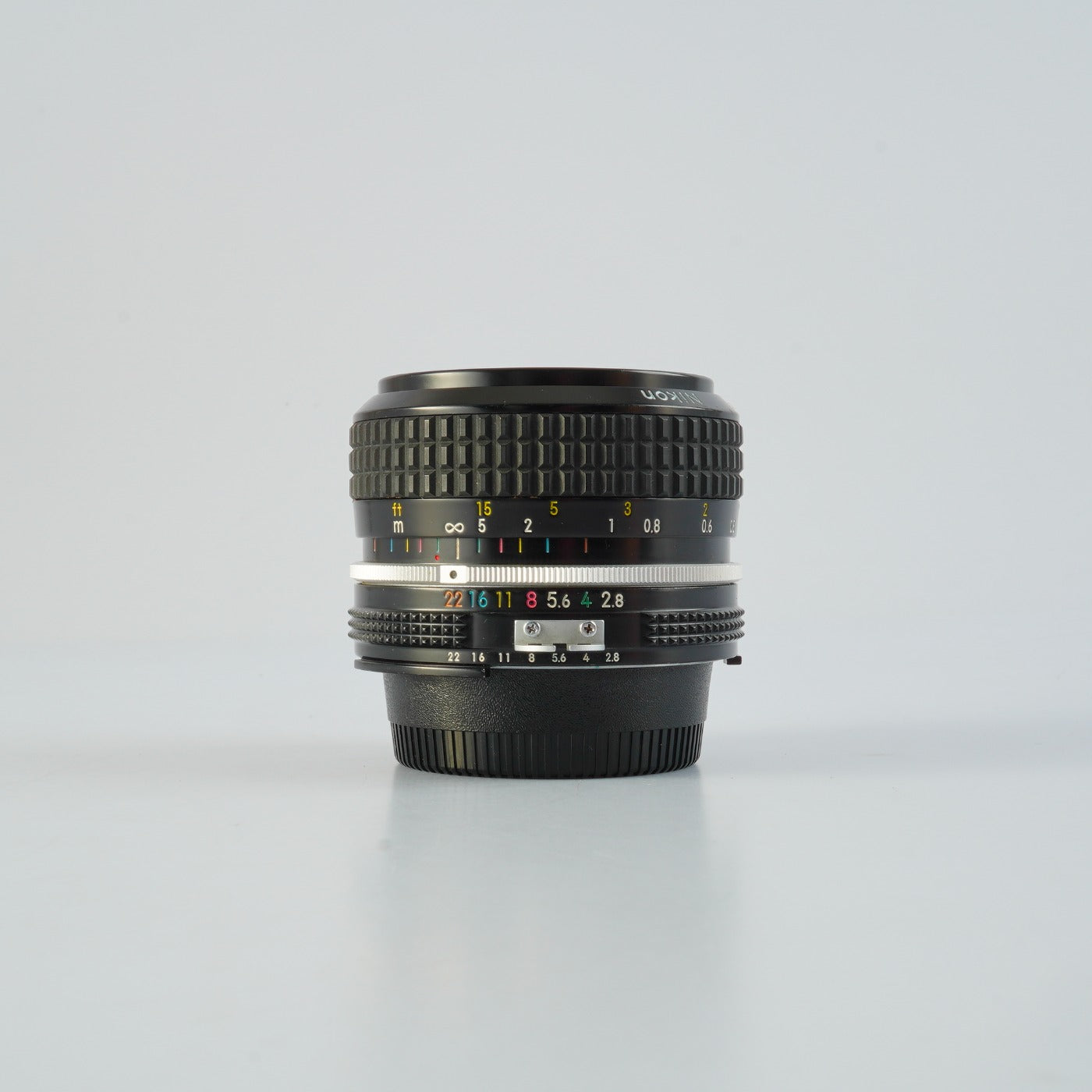 Nikon Ai Nikkor 28mm F/2.8 単焦点レンズ