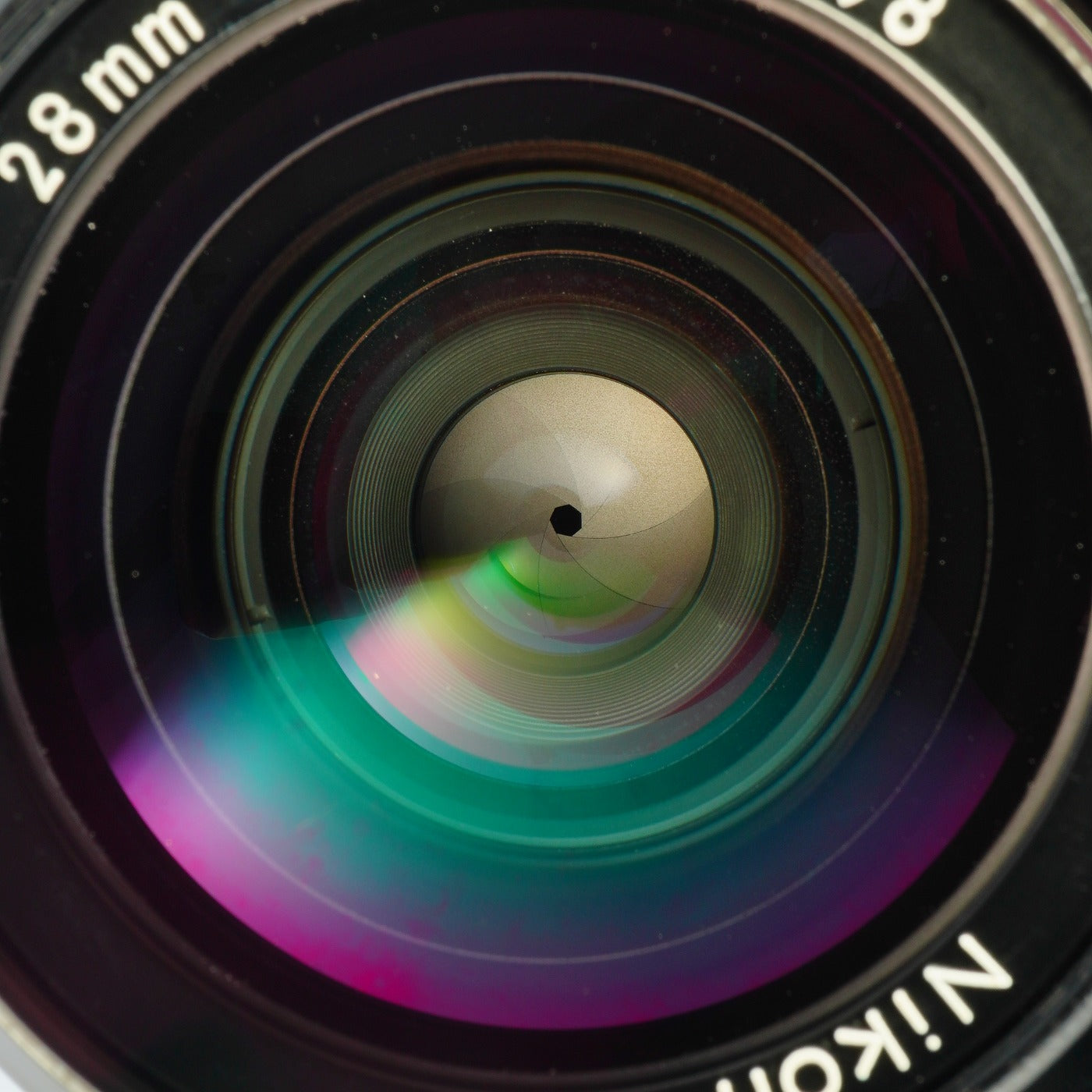 Nikon Ai NIKKOR 28mm F/2 単焦点レンズ