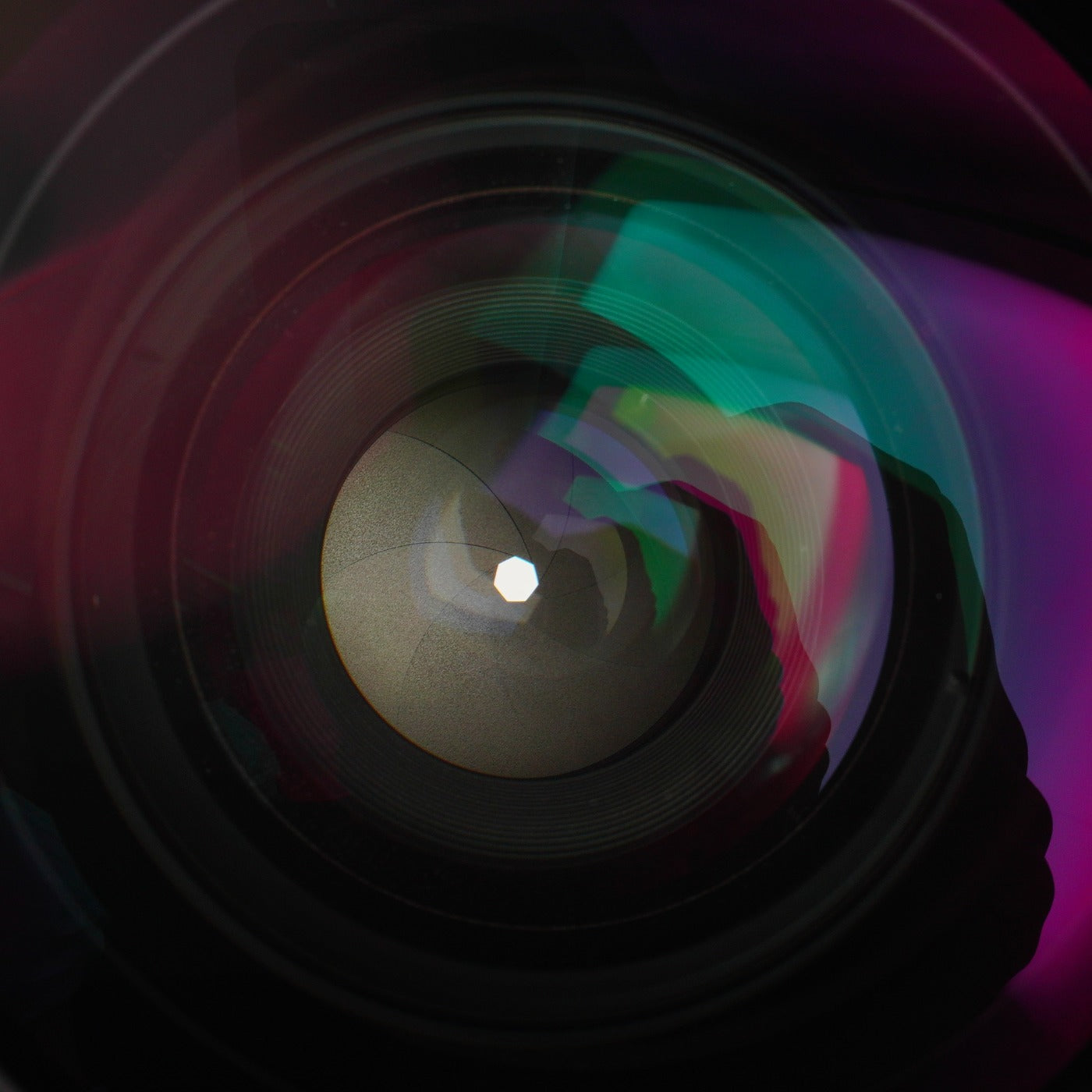 Nikon Ai NIKKOR 28mm F/2 単焦点レンズ