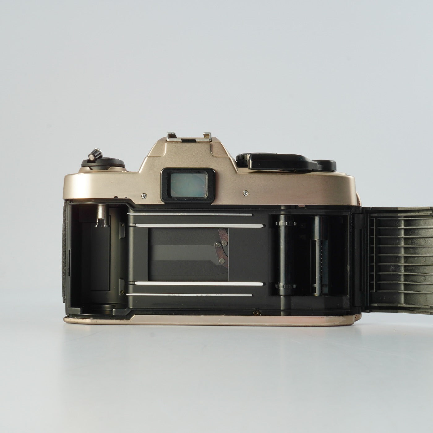 Nikon FM10 + Ai-S ZOOM Nikkor 35-70mm F/3.5-4.8 MF フィルム一眼レフカメラ