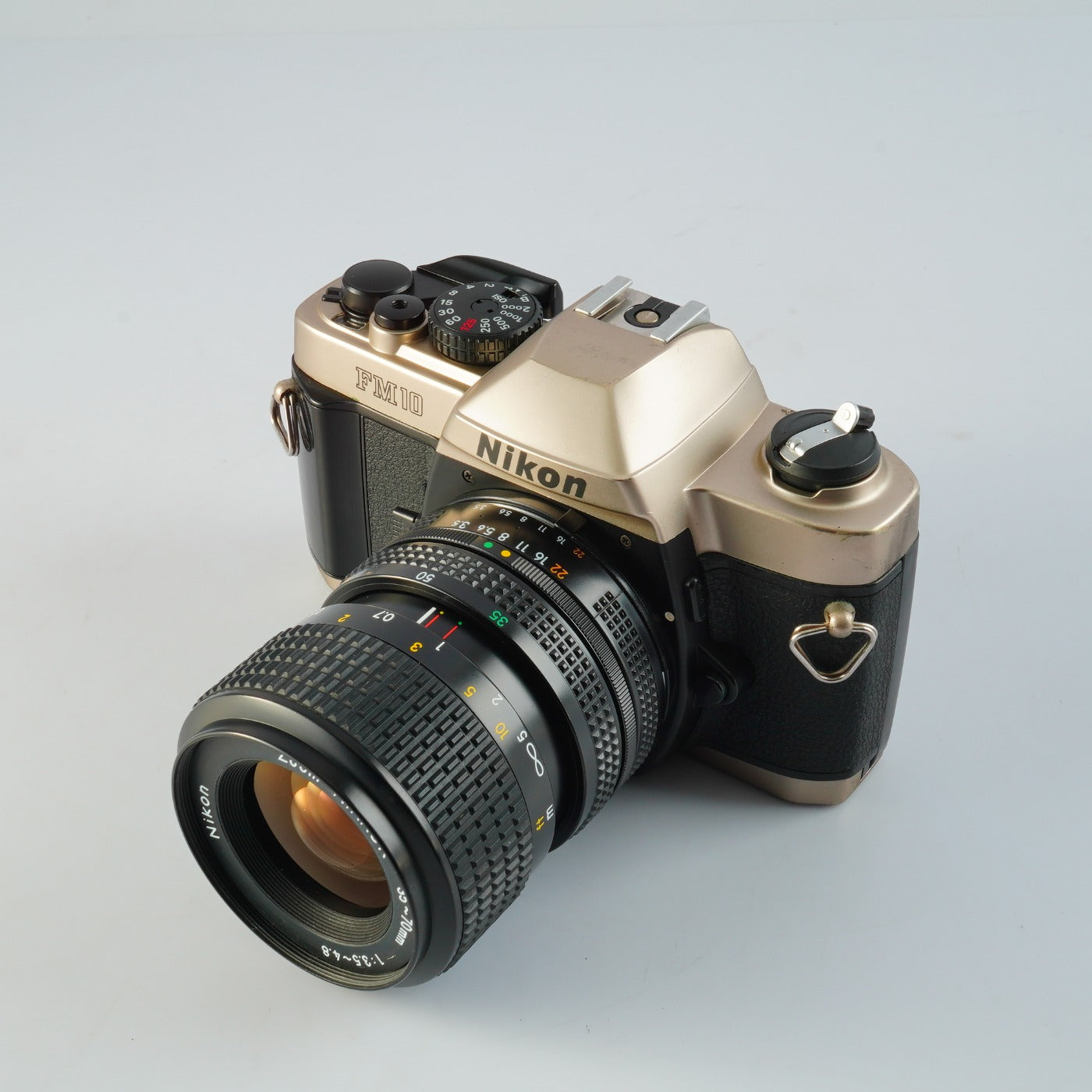 Nikon FM10 + Ai-S ZOOM Nikkor 35-70mm F/3.5-4.8 MF フィルム一眼レフカメラ