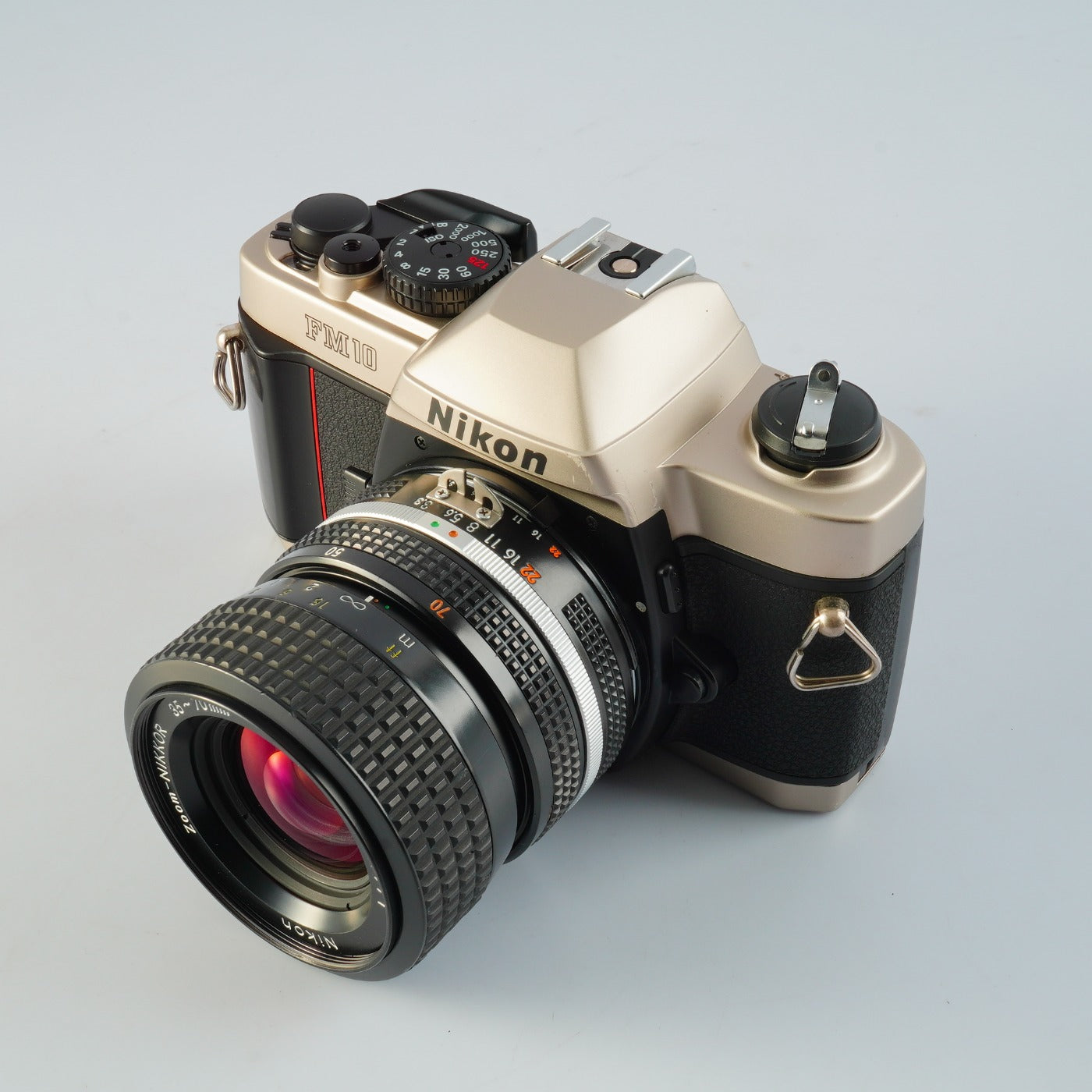 Nikon FM10 + Ai-S ZOOM Nikkor 35-70mm F/3.3-4.5 MF フィルム一眼レフカメラ