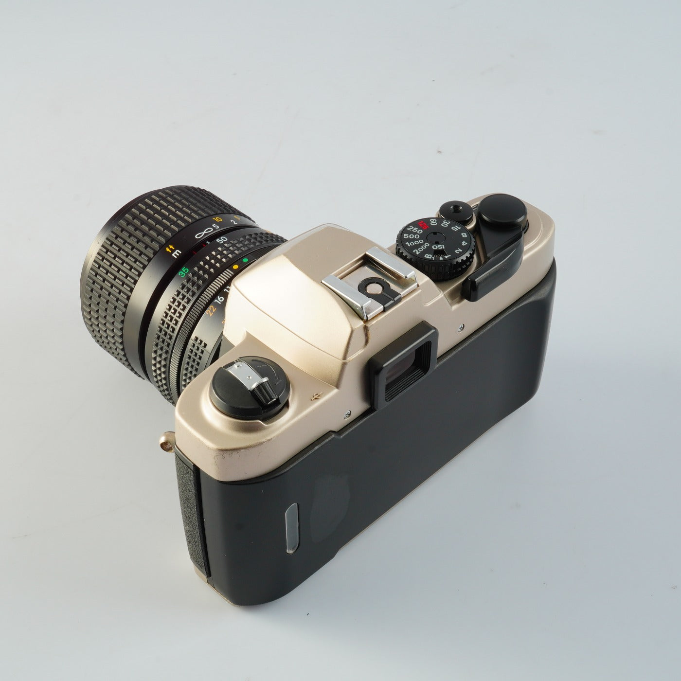 Nikon FM10 + Ai-S ZOOM Nikkor 35-70mm F/3.5-4.8 MF フィルム一眼レフカメラ