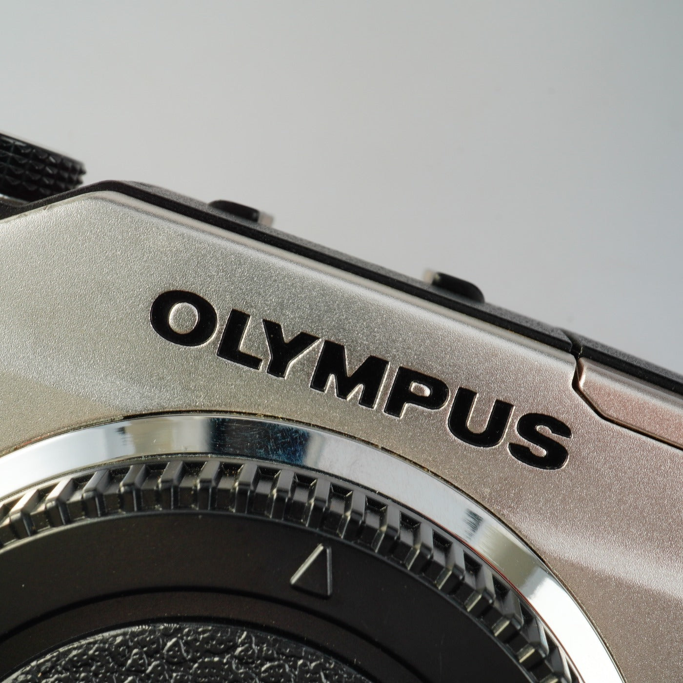 OLYMPUS PEN E-PL2 + M.Zuiko Digital 75-300mm F/4.8-6.7 + 14-42mm F/3.5-5.6 + SD 256MB ミラーレスカメラ
