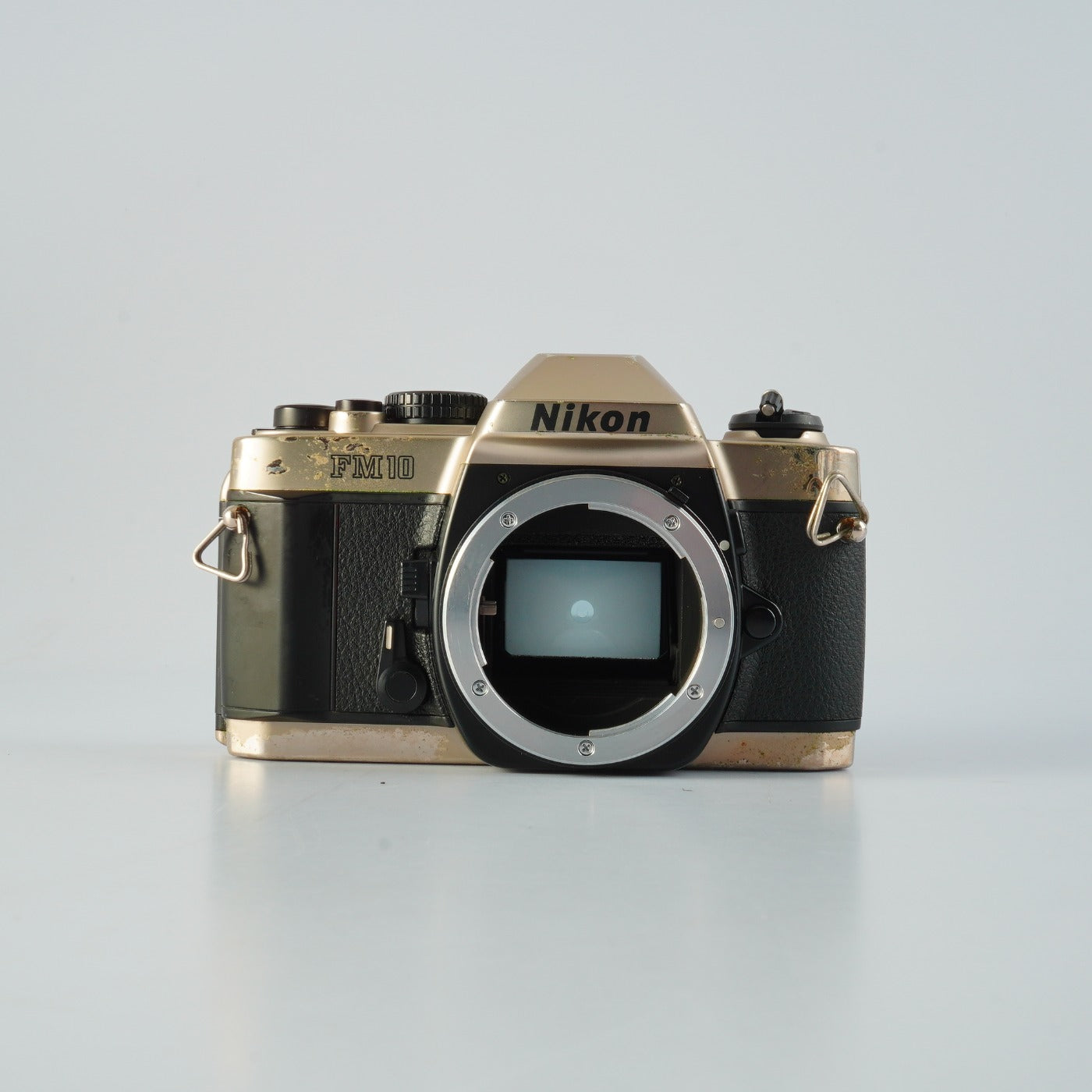 Nikon FM10 MF フィルム一眼レフカメラ
