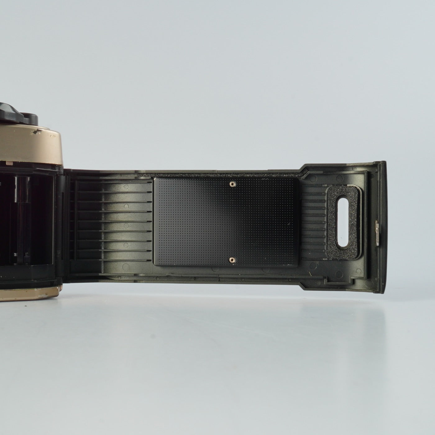 Nikon FM10 MF フィルム一眼レフカメラ