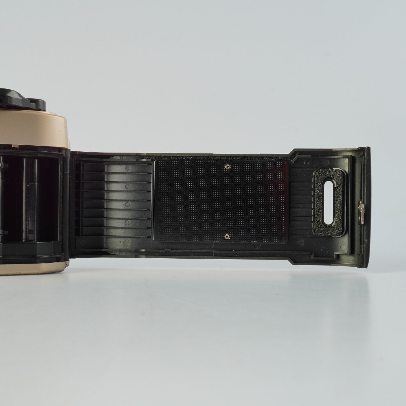 Nikon FM10 MF フィルム一眼レフカメラ