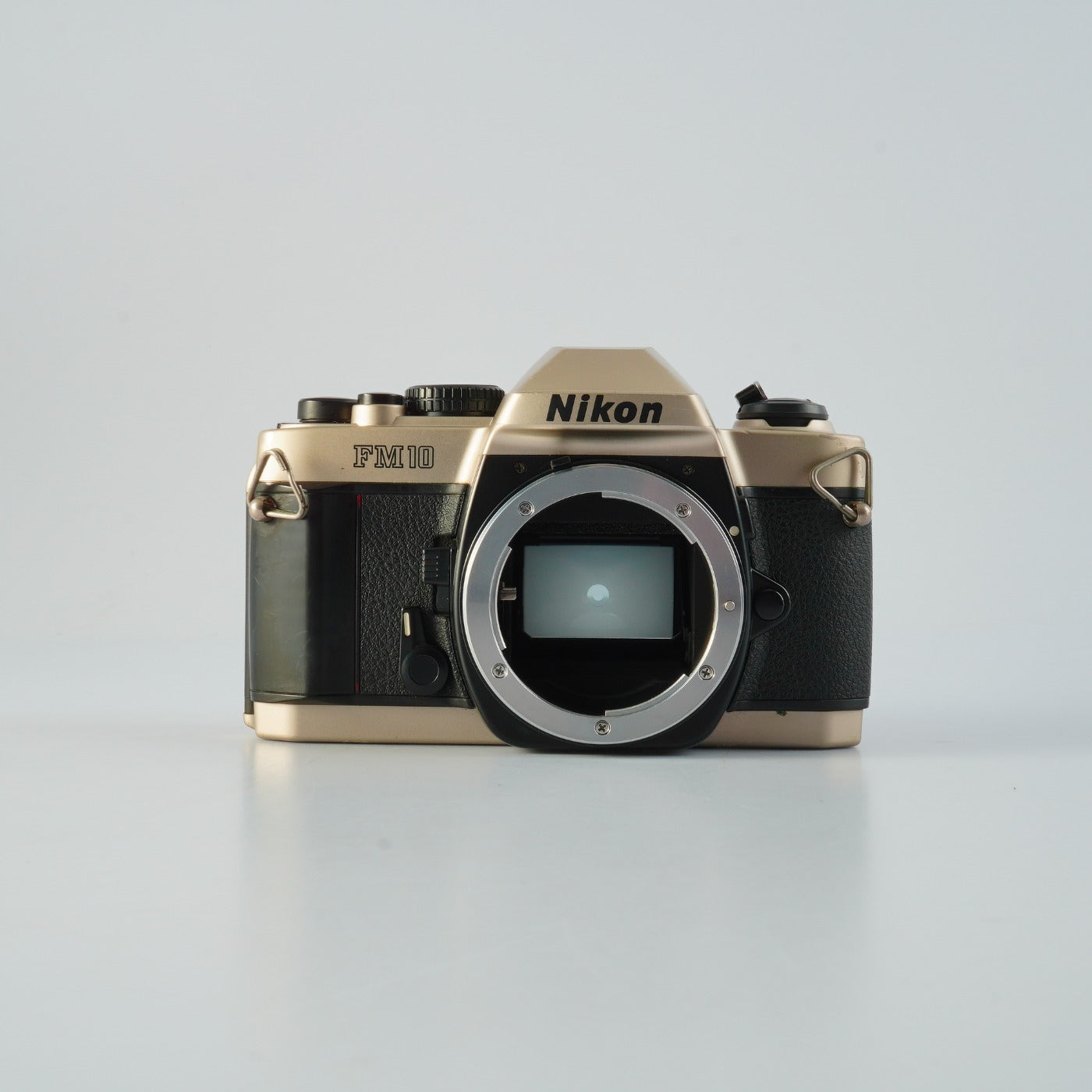 Nikon FM10 MF フィルム一眼レフカメラ