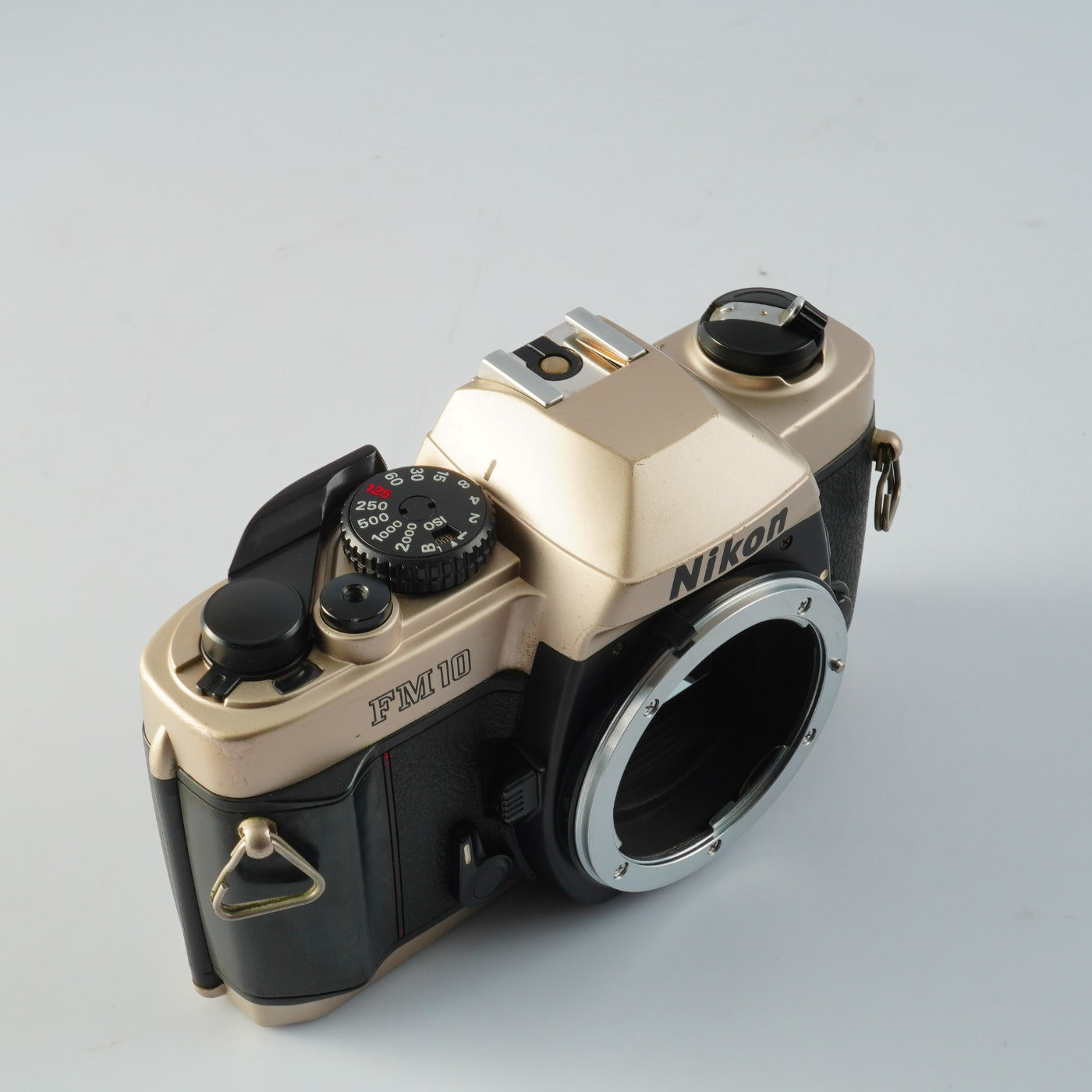 Nikon FM10 MF フィルム一眼レフカメラ