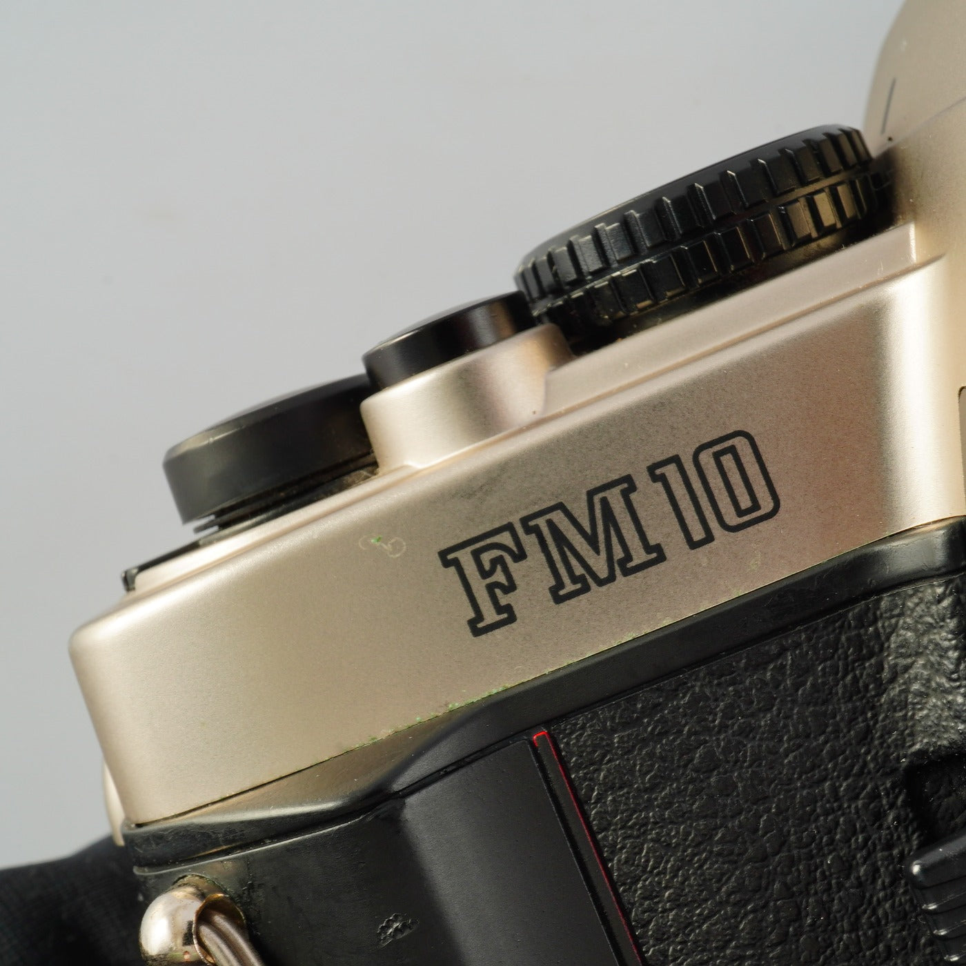 Nikon FM10 MF フィルム一眼レフカメラ