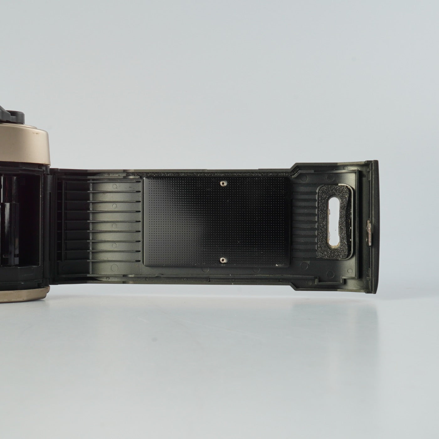 Nikon FM10 MF フィルム一眼レフカメラ