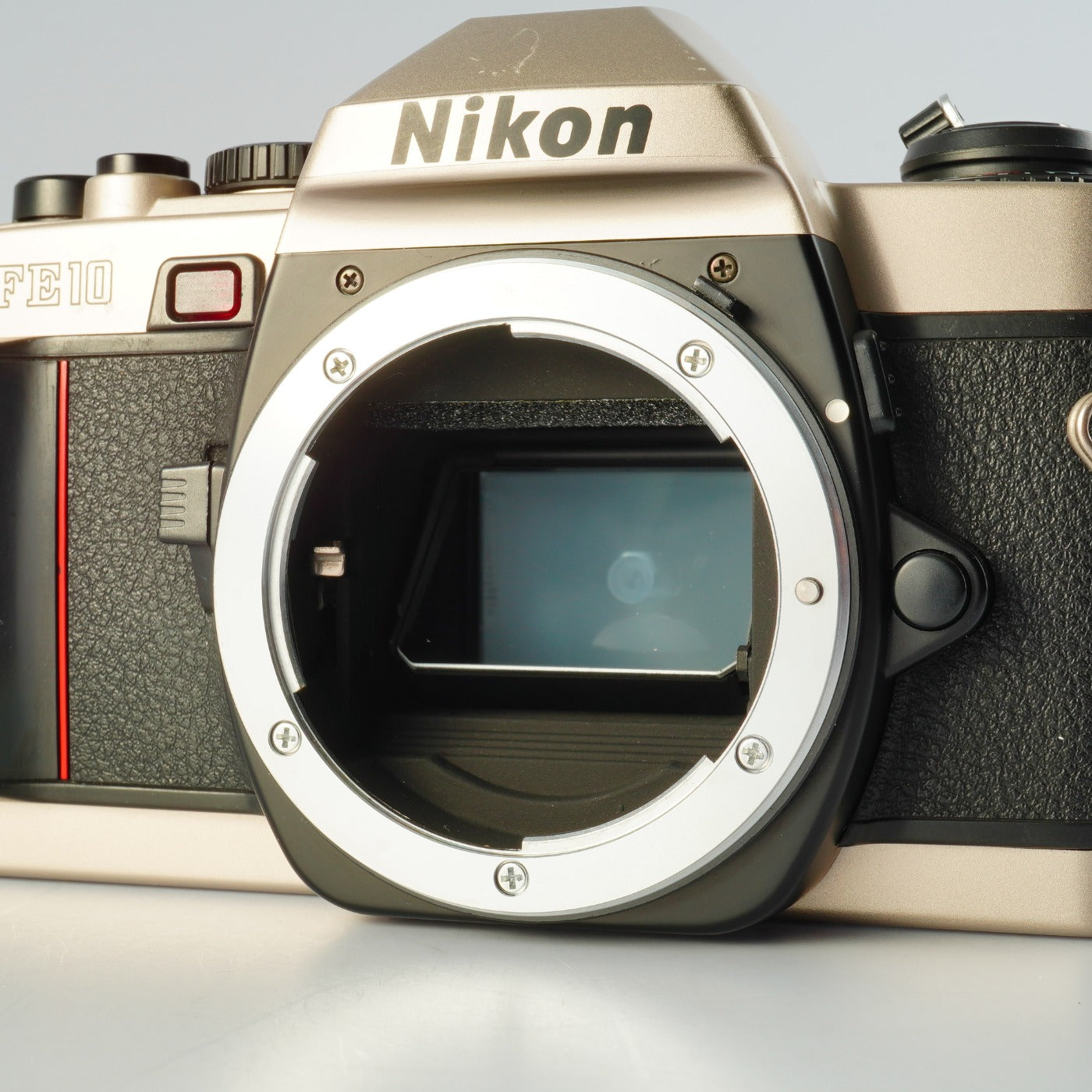 Nikon FM10 MF フィルム一眼レフカメラ