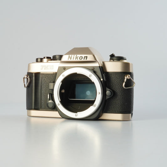 Nikon FM10 MF フィルム一眼レフカメラ