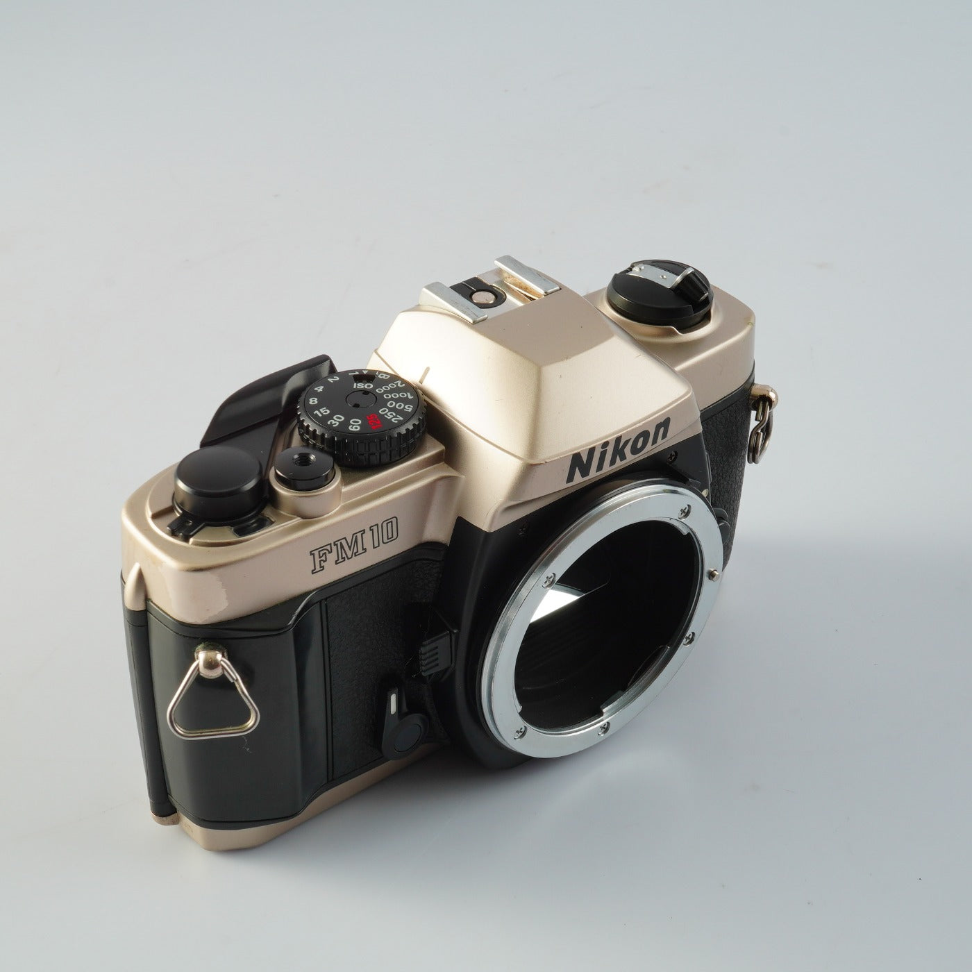 Nikon FM10 MF フィルム一眼レフカメラ