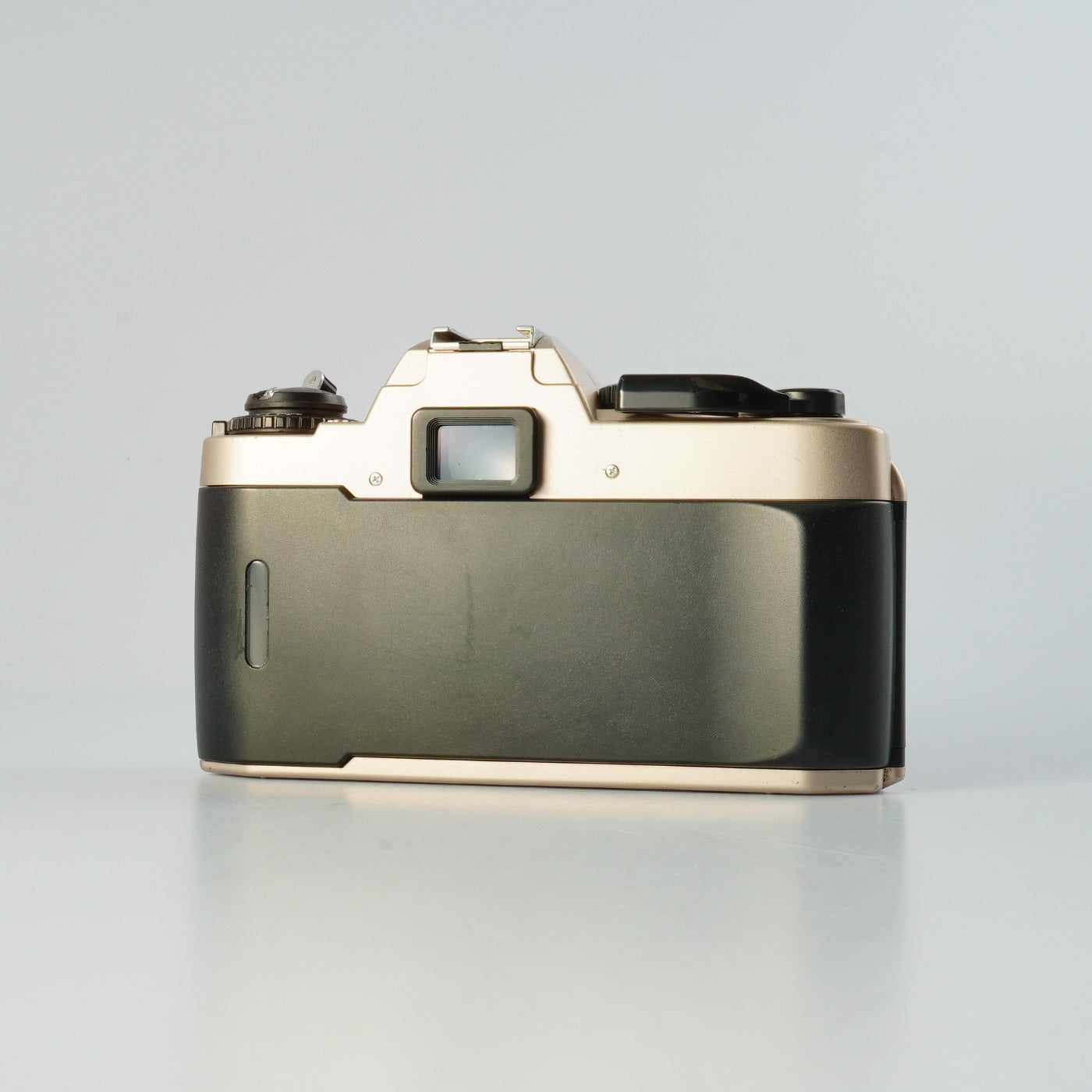 Nikon FM10 MF フィルム一眼レフカメラ – 山田写真機店