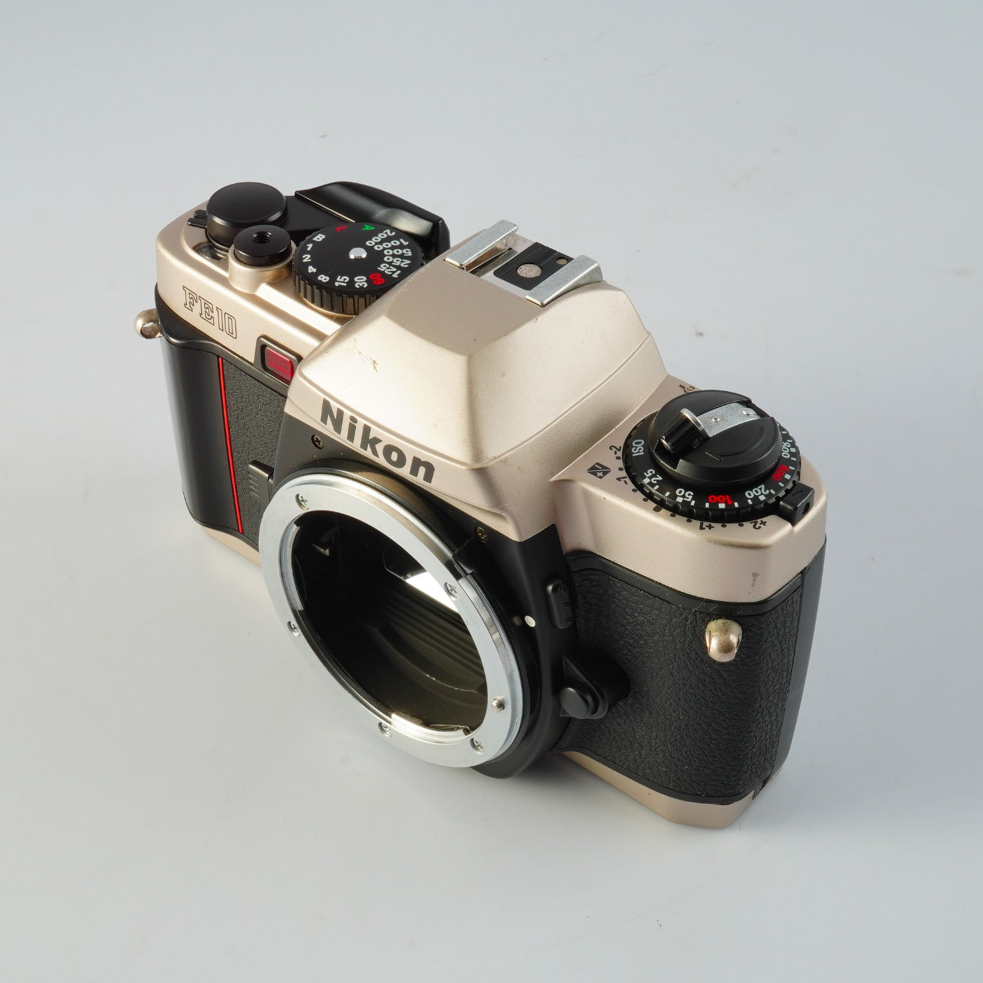 Nikon FM10 MF フィルム一眼レフカメラ