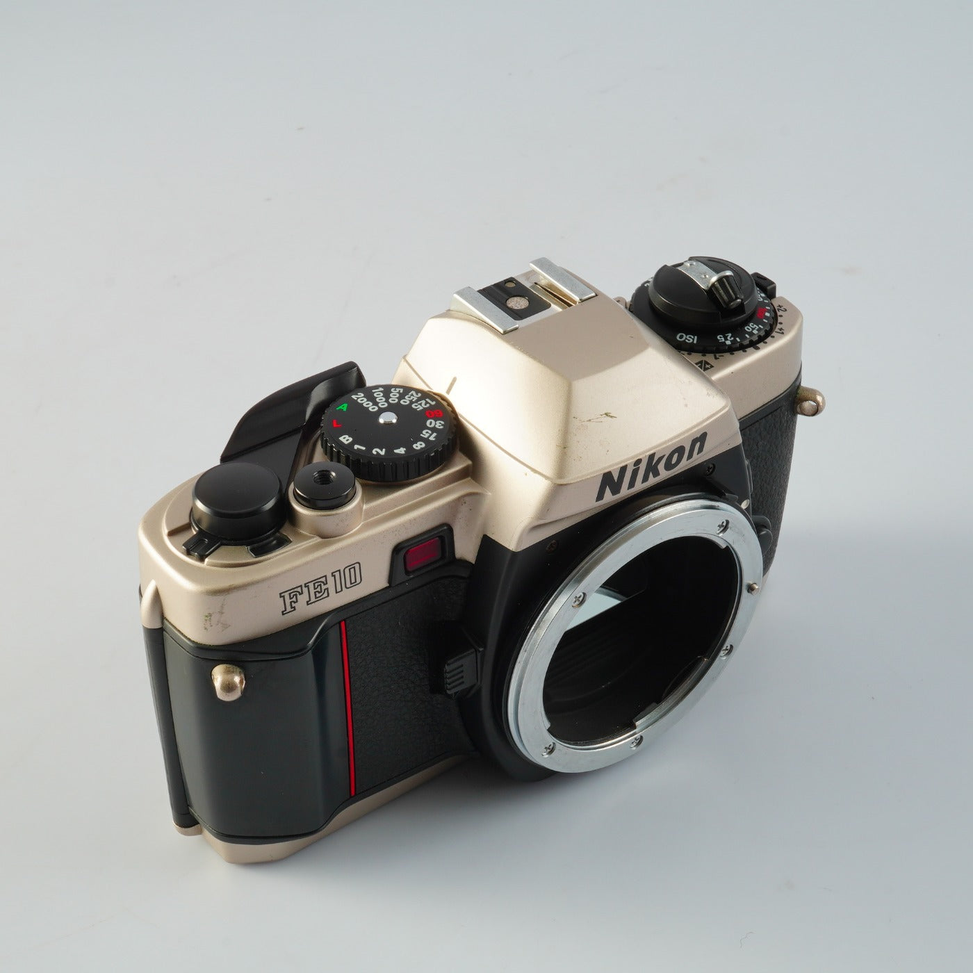 Nikon FM10 MF フィルム一眼レフカメラ