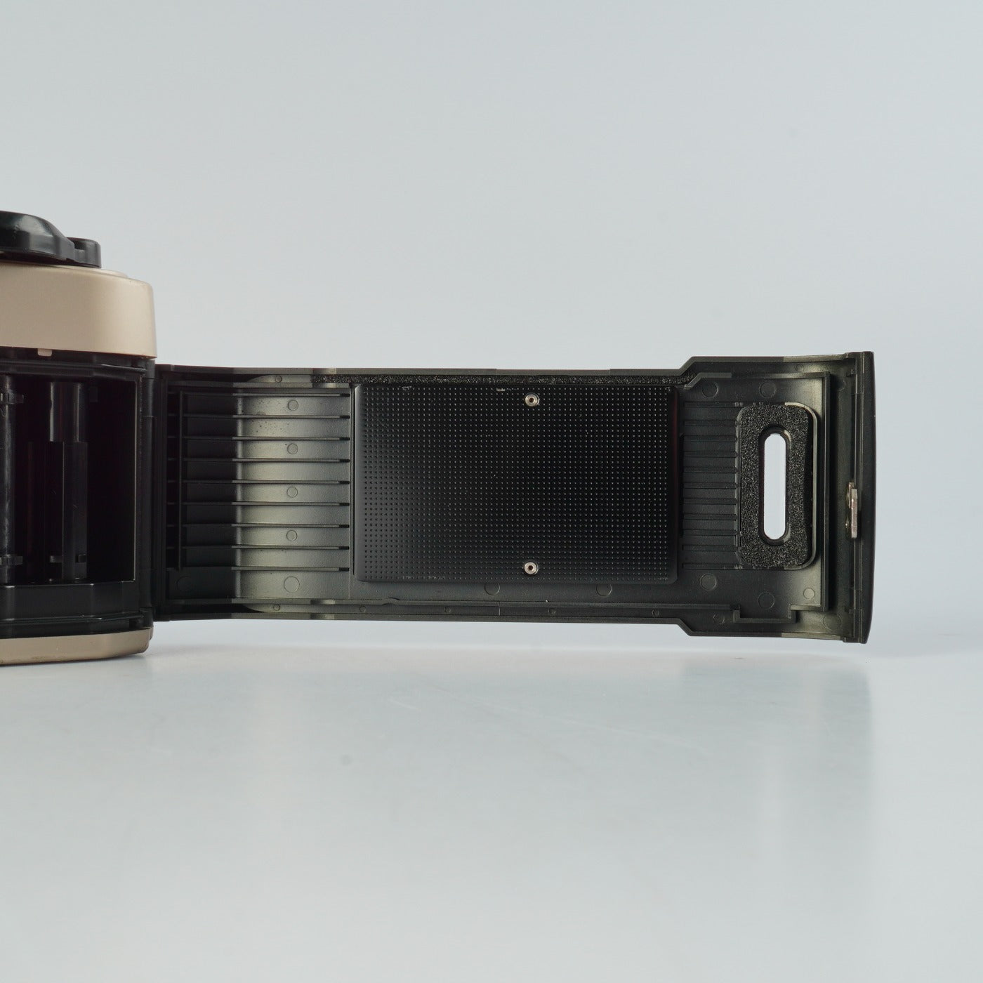 Nikon FM10 MF フィルム一眼レフカメラ
