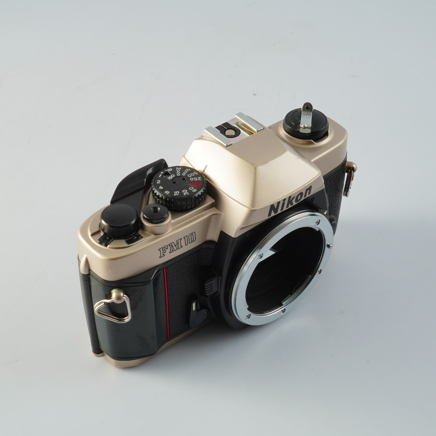 Nikon FM10 MF フィルム一眼レフカメラ