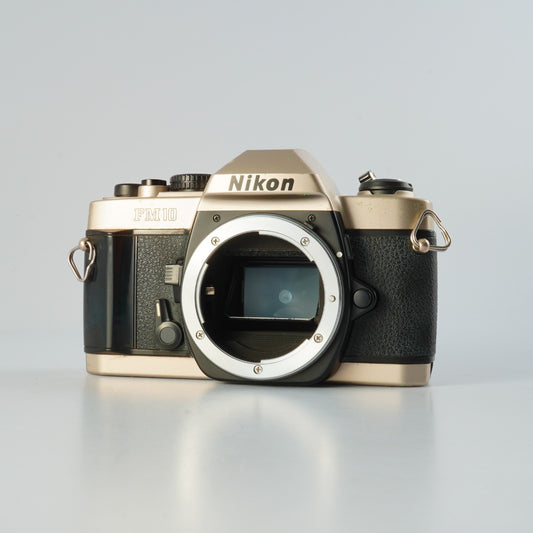 Nikon FM10 MF フィルム一眼レフカメラ