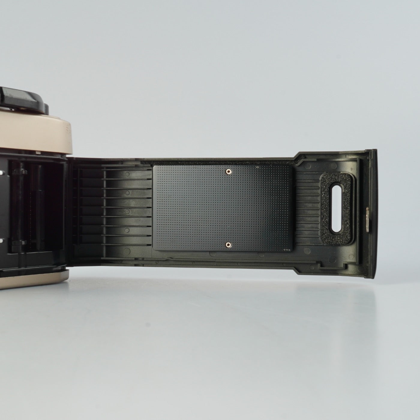 Nikon FM10 MF フィルム一眼レフカメラ