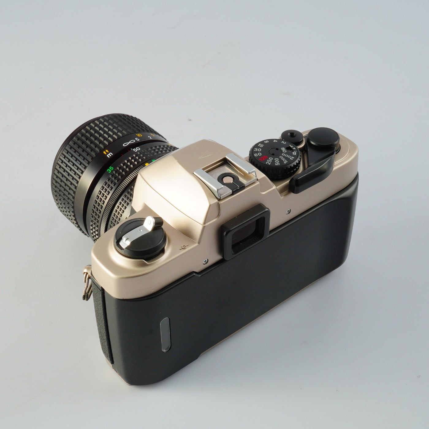 Nikon FM10 + Ai-S ZOOM Nikkor 35-70mm F/3.5-4.8 MF フィルム一眼レフカメラ