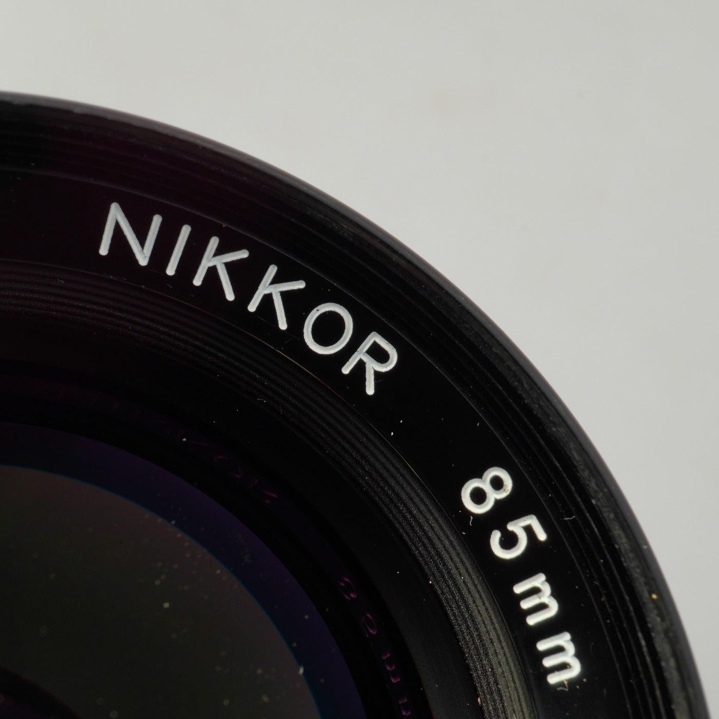 Nikon Ai NIKKOR 85mm F/2 単焦点レンズ