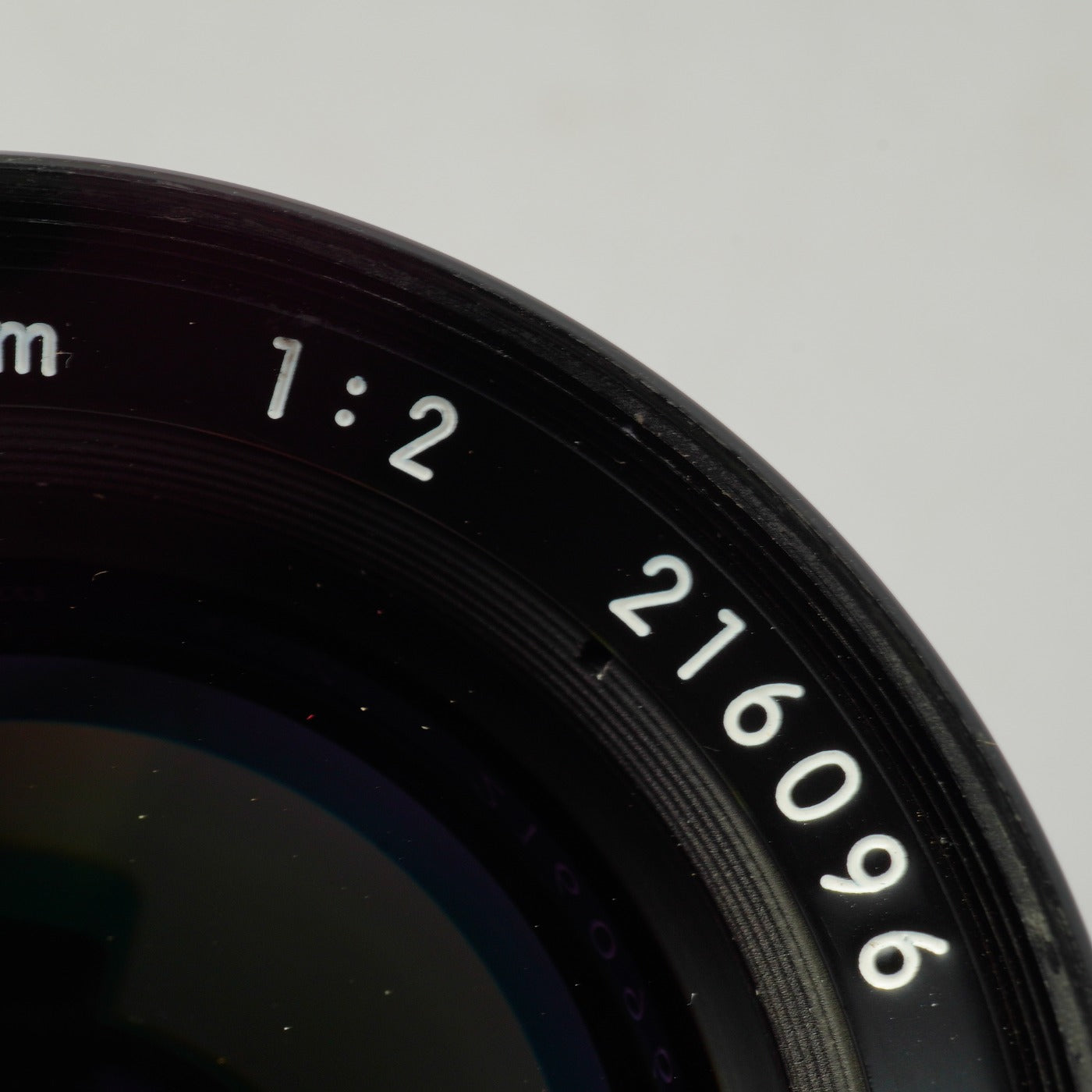 Nikon Ai NIKKOR 85mm F/2 単焦点レンズ